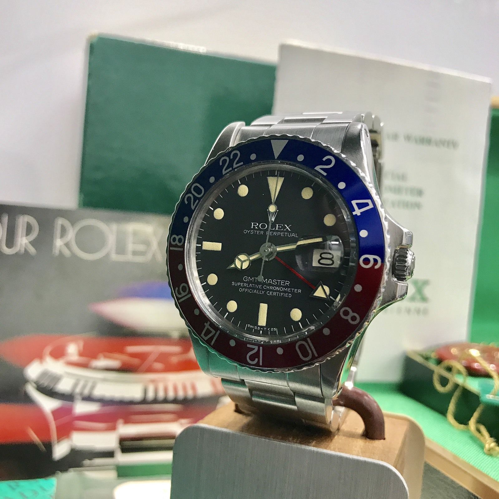 Vintage Rolex 1675 GMT Master Pepsi untouched 1978’s box and Punched paper set