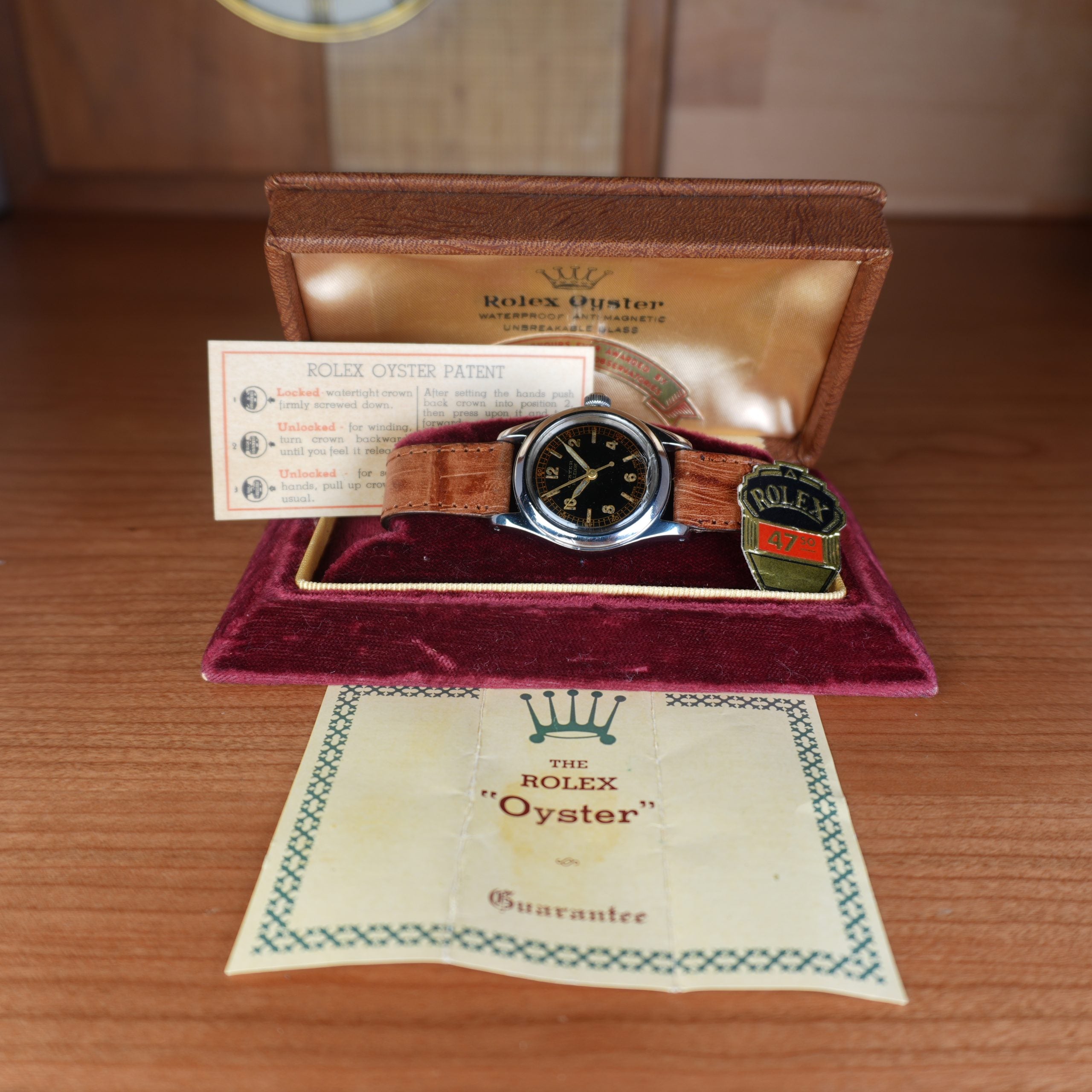 1942 Rolex 3136 Oyster Black Gilt Dial Full Set Box and Papers
