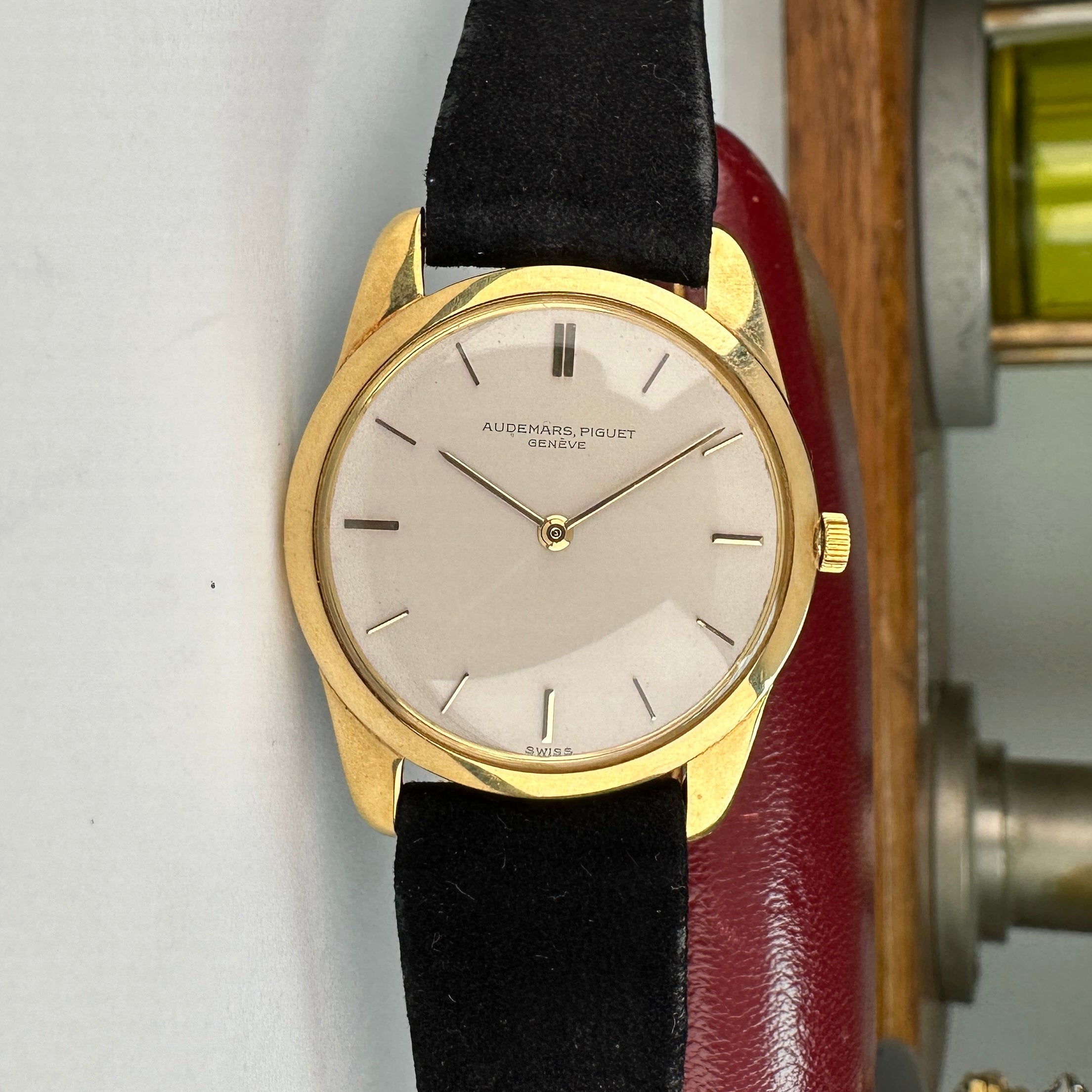 1950’S Audemars Piguet Calatrava Boy Size 32mm Screw back 18k Gold