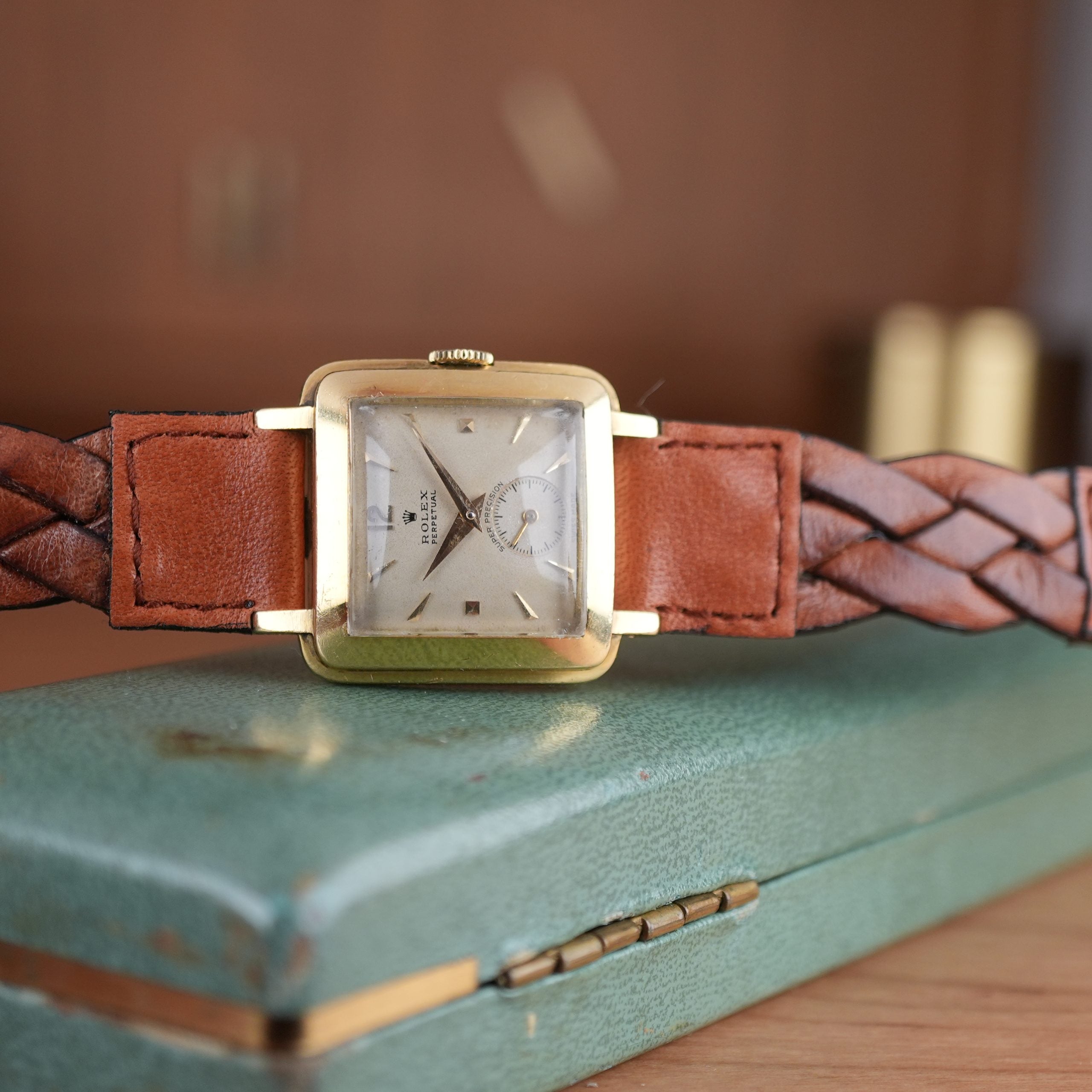 1951 Rolex Precision 4663 Bubbleback Square 18K Gold Factory Dial