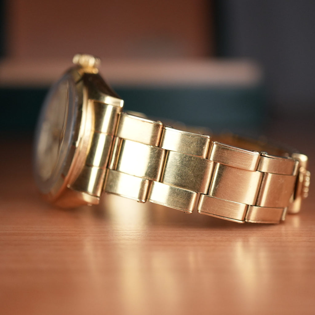 1952 Rolex Oyster Perpetual 6085 Red Officially Certified 18k Yellow Gold Expandable Bracelet