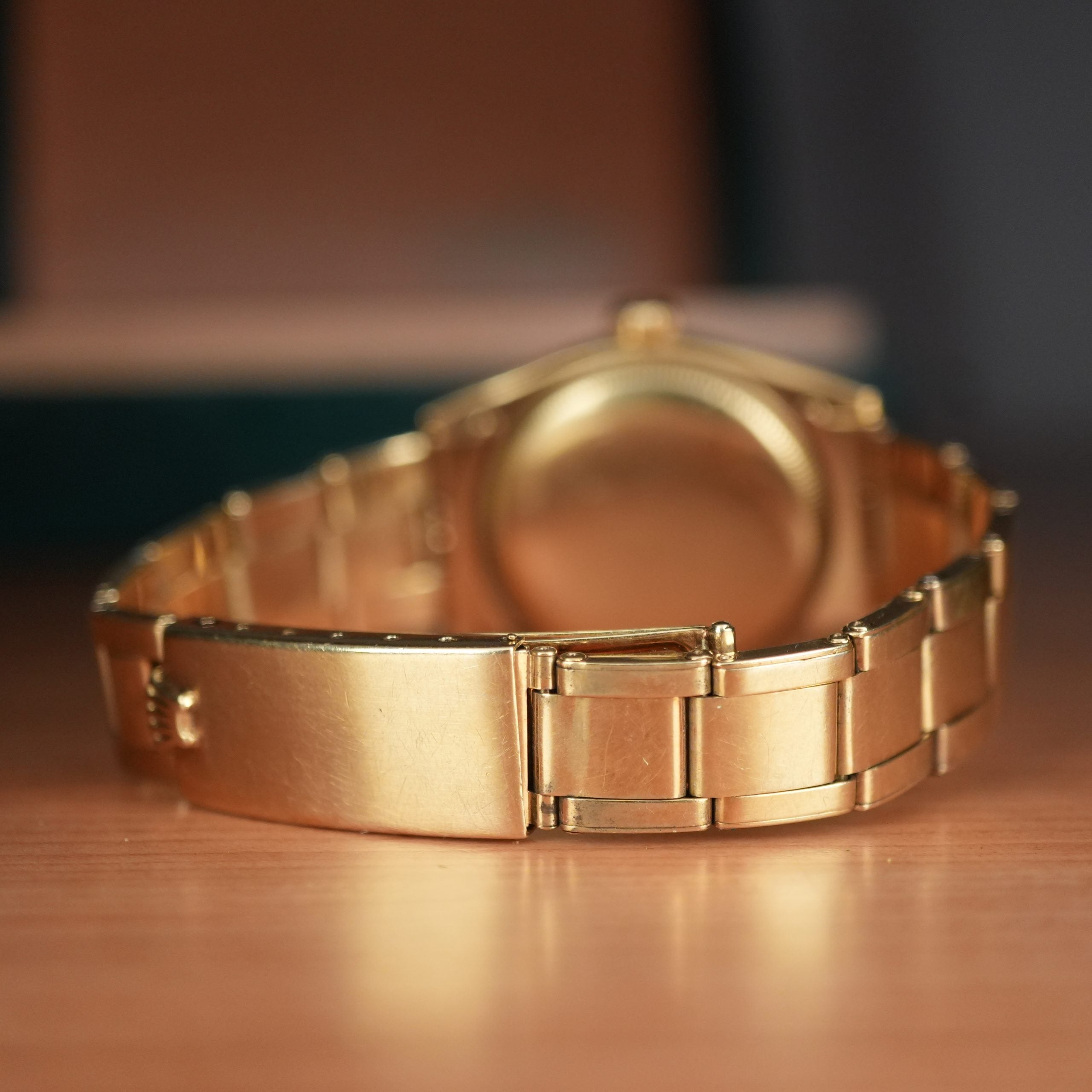 1952 Rolex Oyster Perpetual 6085 Red Officially Certified 18k Yellow Gold Expandable Bracelet