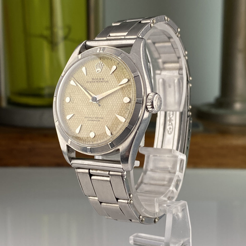 1952 Vintage Rolex Oyster Perpetual 6107 Big Bubble back Waffle teardrop Rare Dial