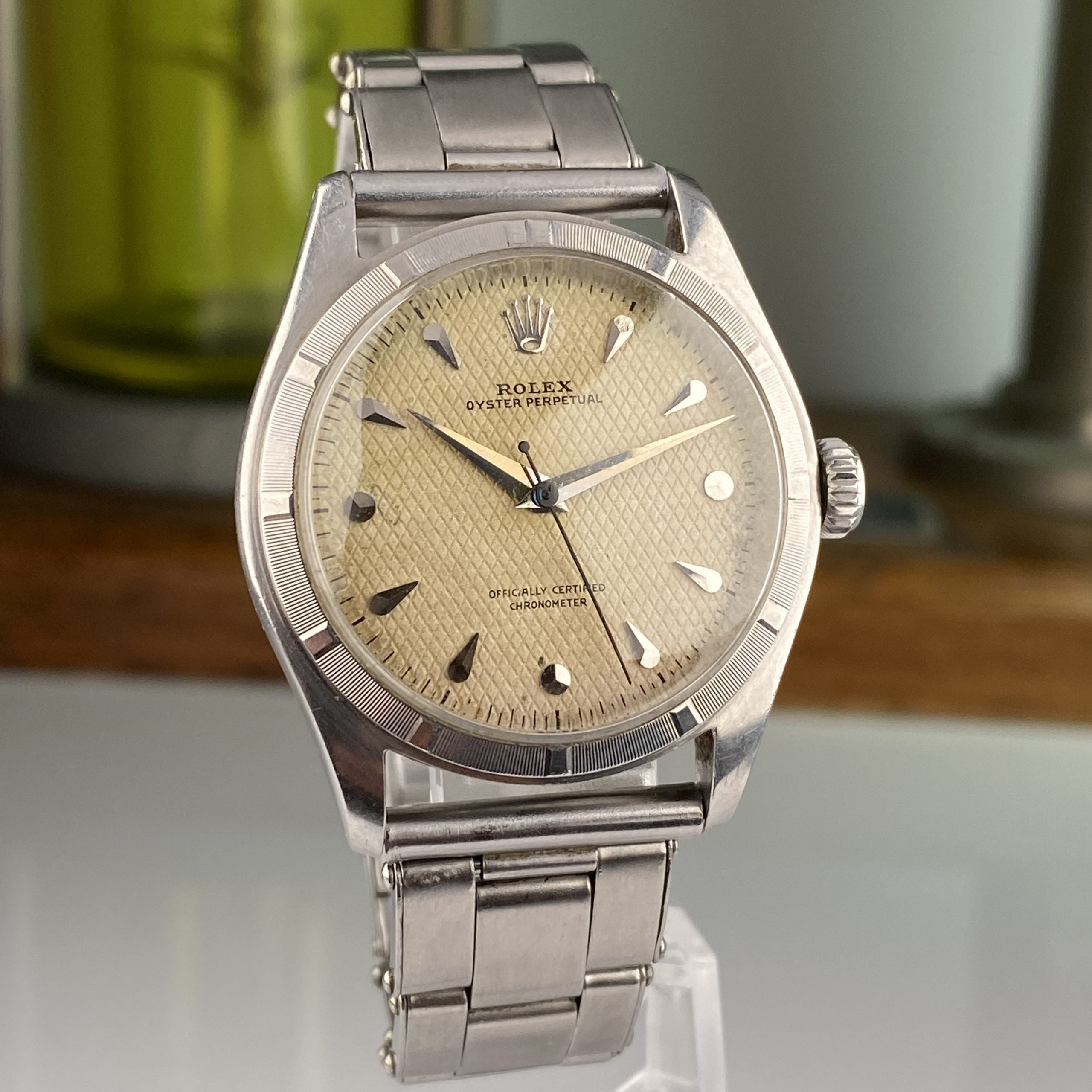 1952 Vintage Rolex Oyster Perpetual 6107 Big Bubble back Waffle teardrop Rare Dial