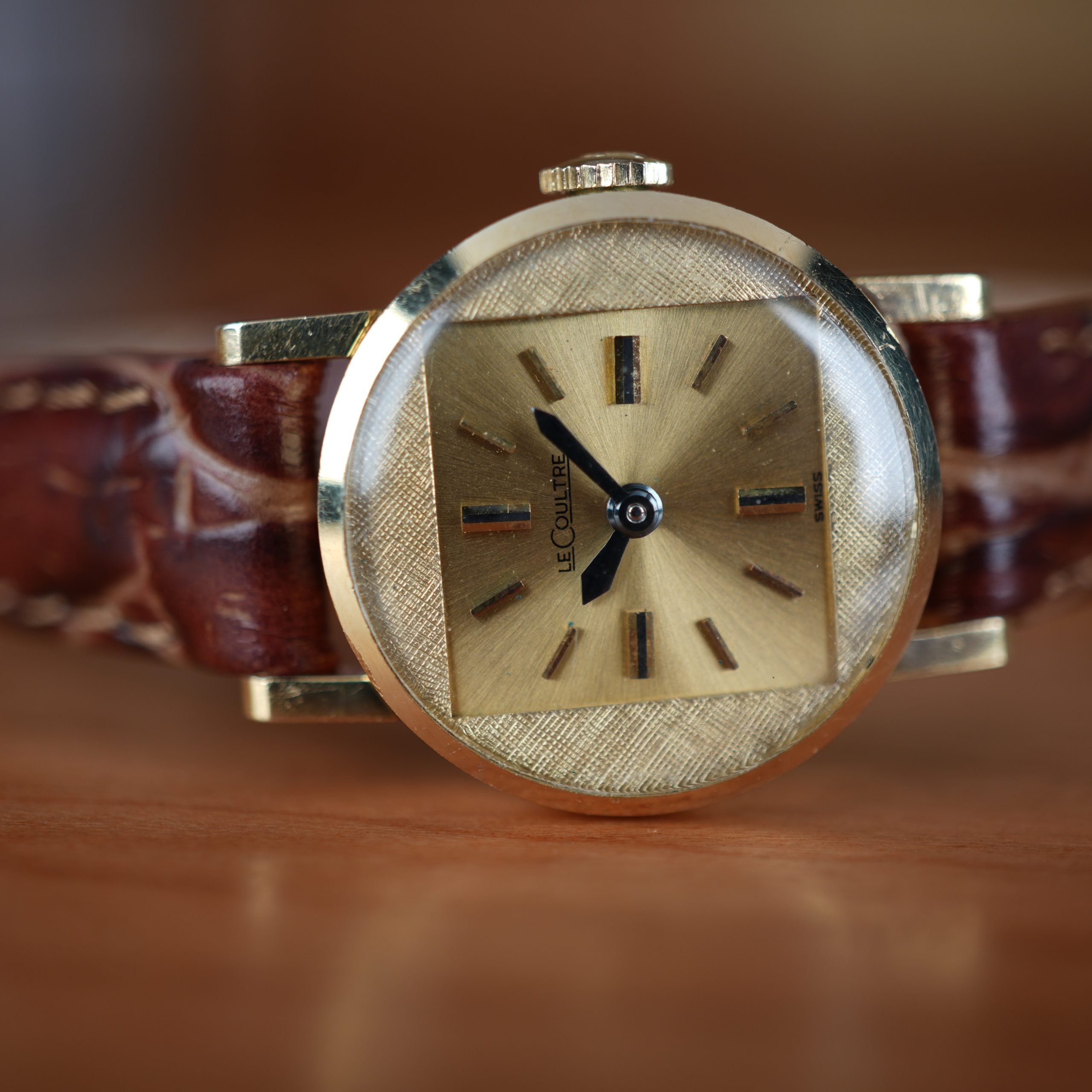 1960’s Jaeger-LeCoultre 642 Ladies 14K Gold Mid-Century Dress Watch Original Dial Freshly Serviced