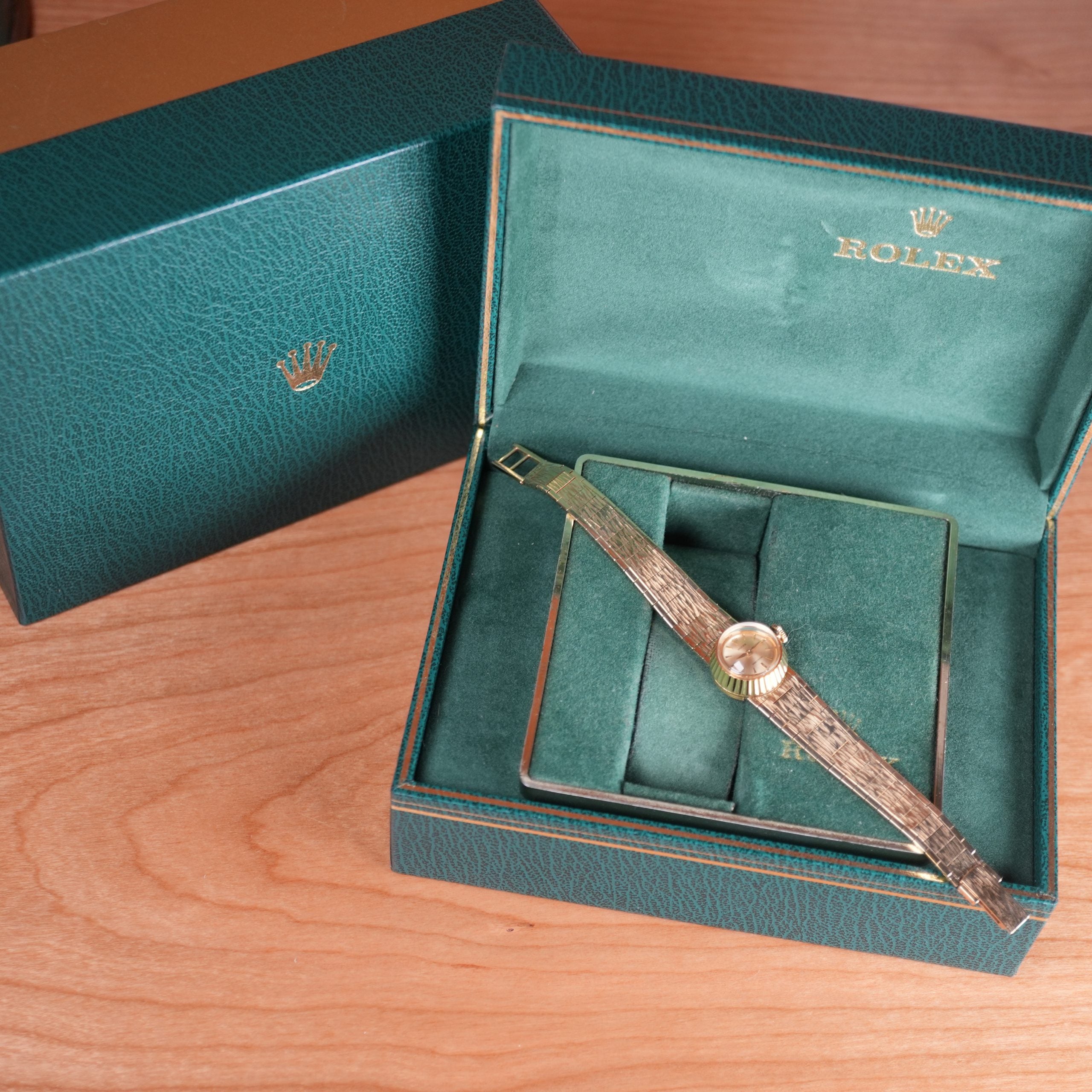 1961 Rolex 8789 Ladies Cocktail Watch 18K Solid Gold Mint condition with Box