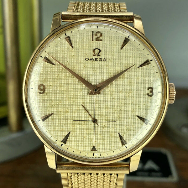 1962 Vintage Omega 2877 Solid 18k Gold Oversize Caliber 266 With Unique Bracelet