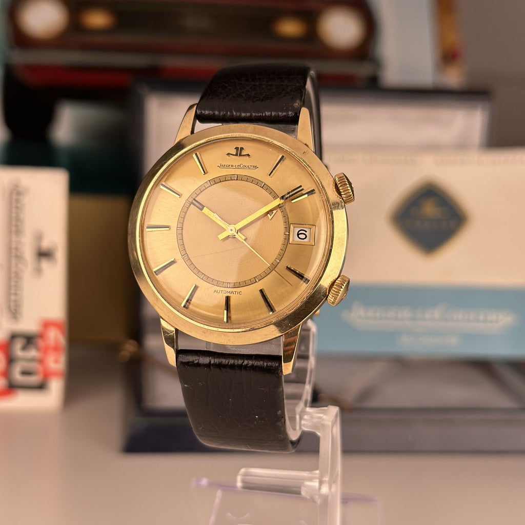 1968 Rare Jaeger LeCoulre 855 Automatic Memovox Alarm Jumbo 18k Solid Gold with Box and papers