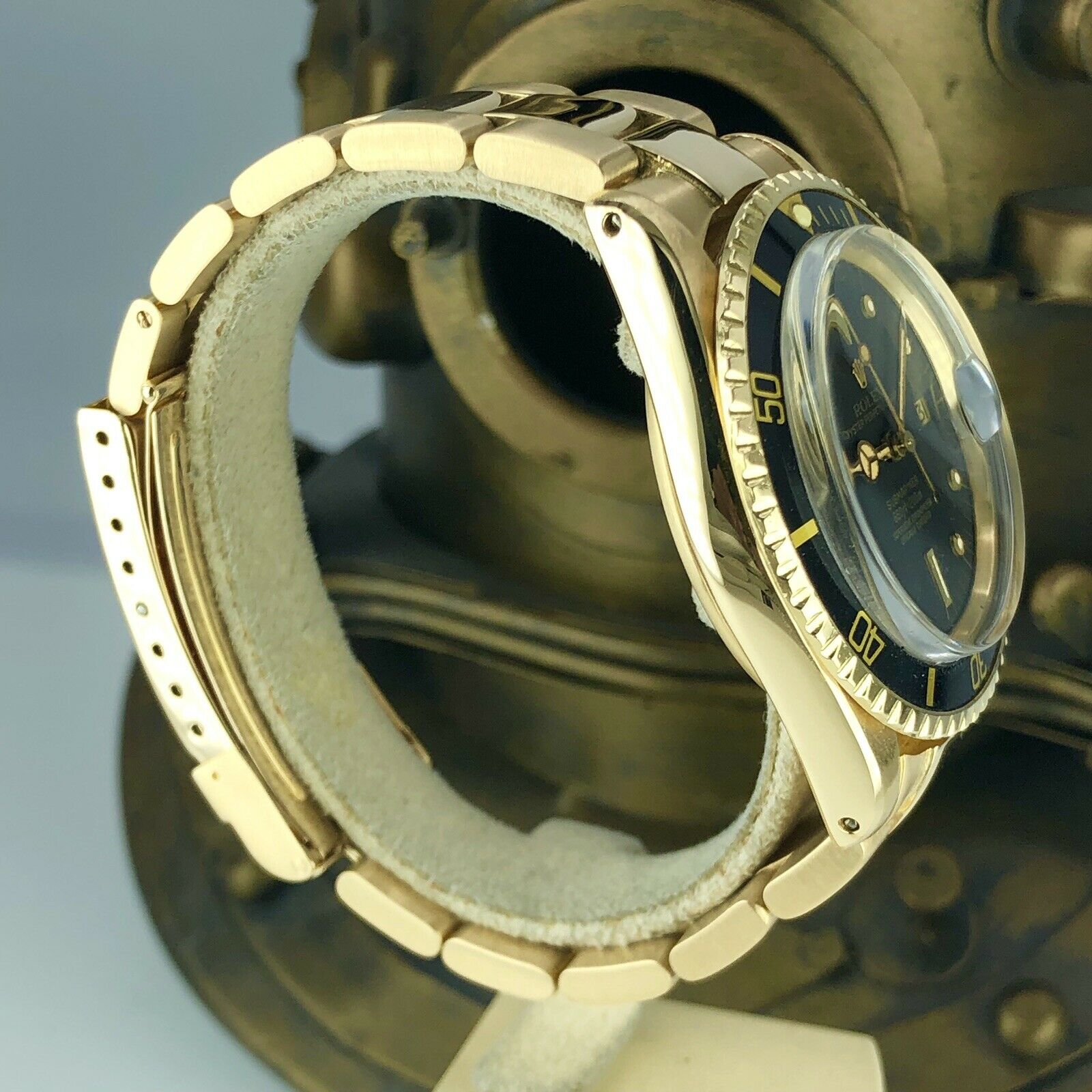1970 Vintage Rolex Submariner 1680 Gold 18k Black Matte Dial