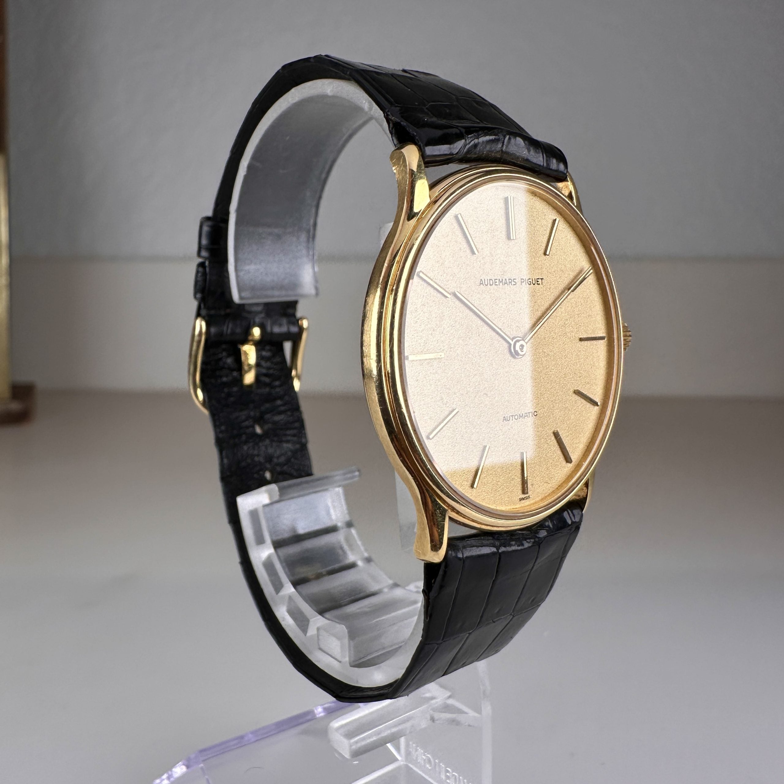 1970’S Audemars Piguet Calatrava Ultra-Thin 34mm Automatic 18k Solid Gold