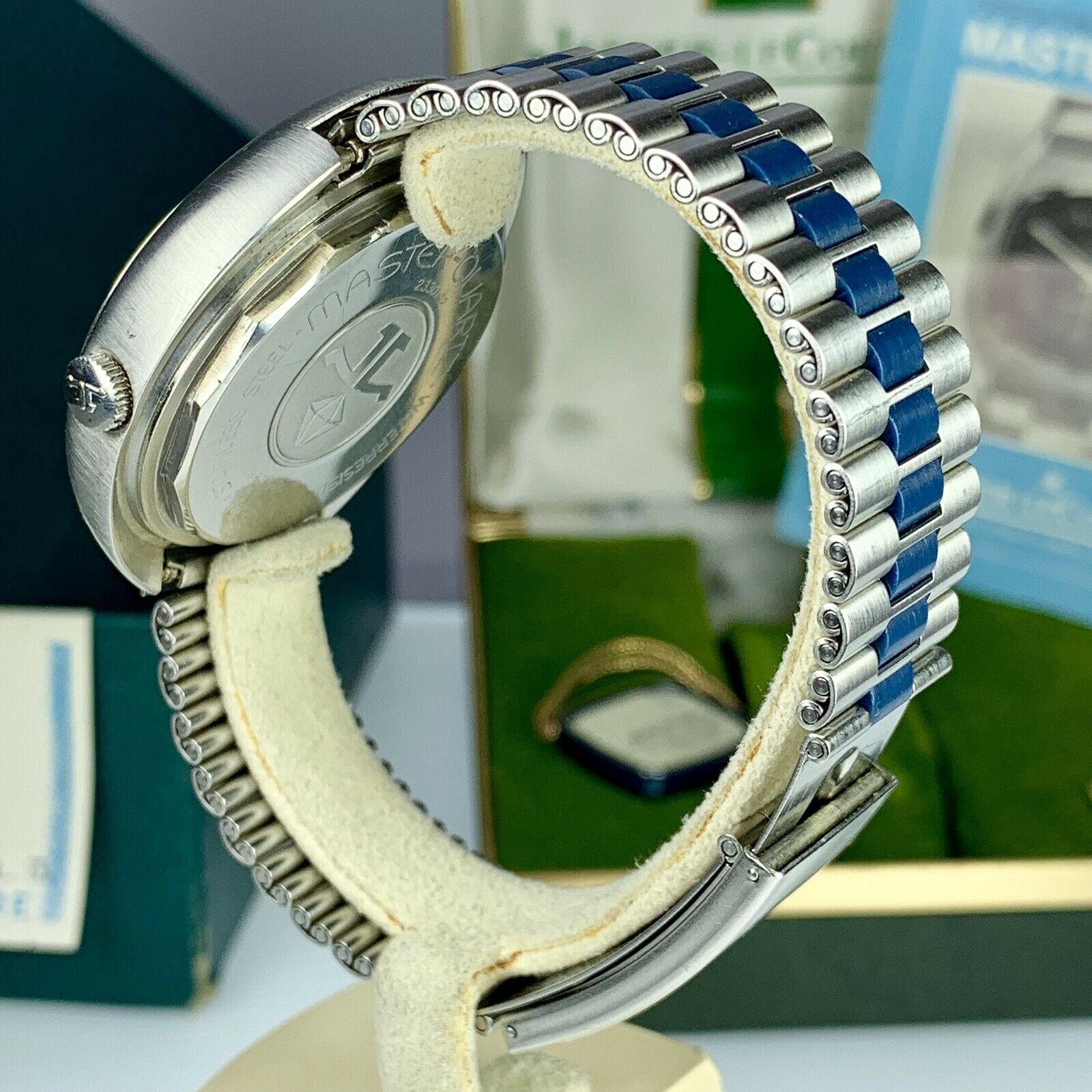 1970’s Vintage NOS Jaeger LeCoultre Master Quartz With Box & Papers