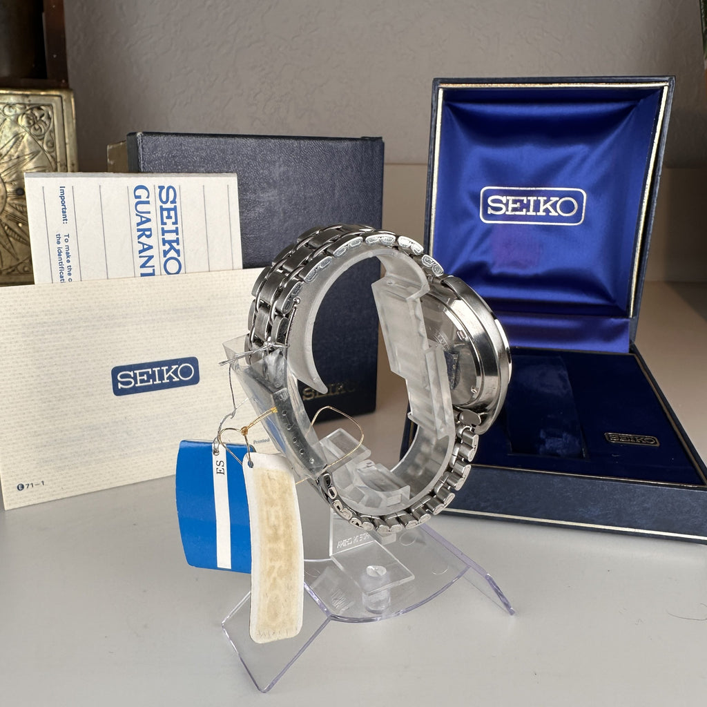 1971 NOS Vintage Seiko 6106 8237 Day-Date Automatic 39mm Blue Dial