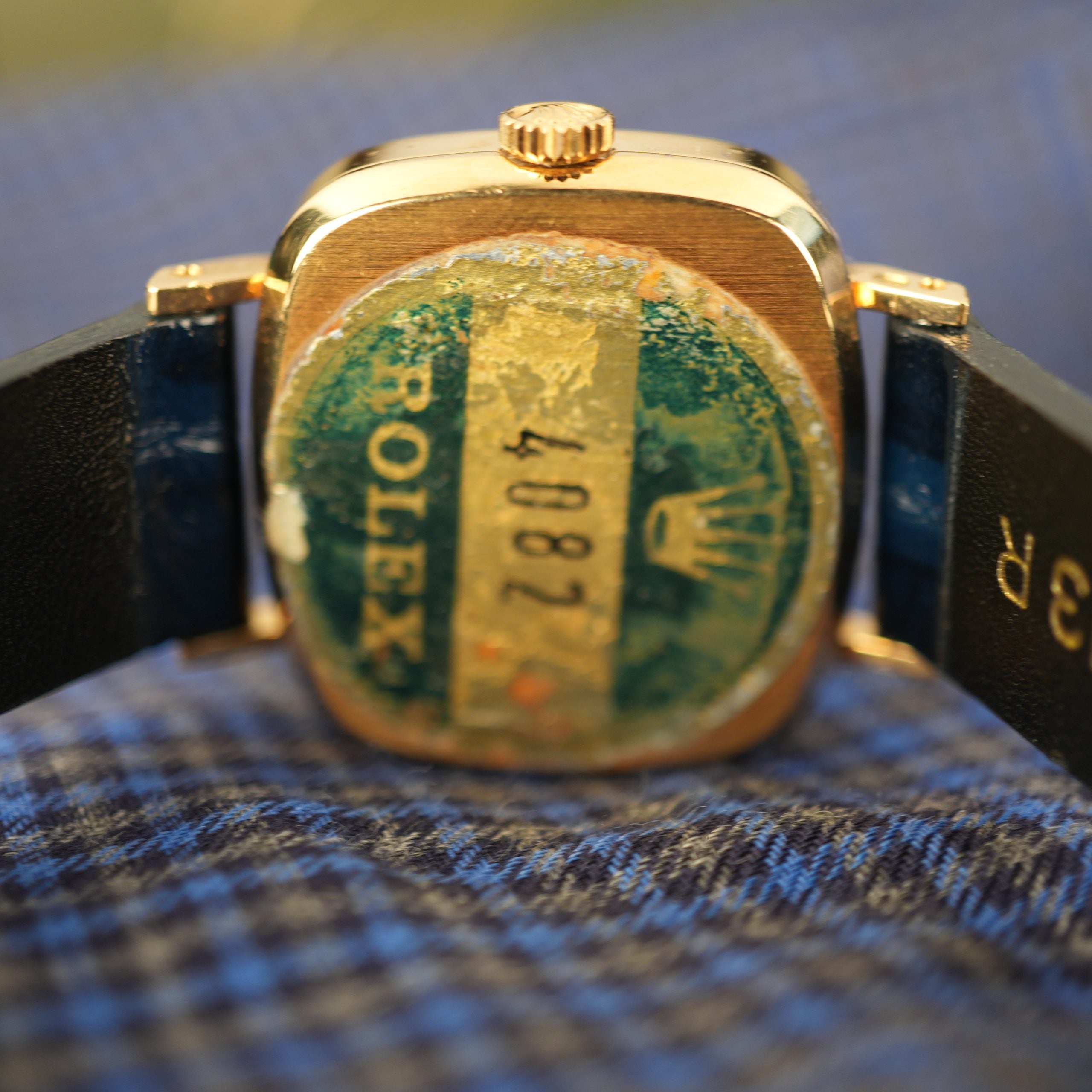 1976 NOS Rolex Cellini Ref 4082 18K Yellow Gold Rare Blue Vignette Diamond Dial New Old Stock