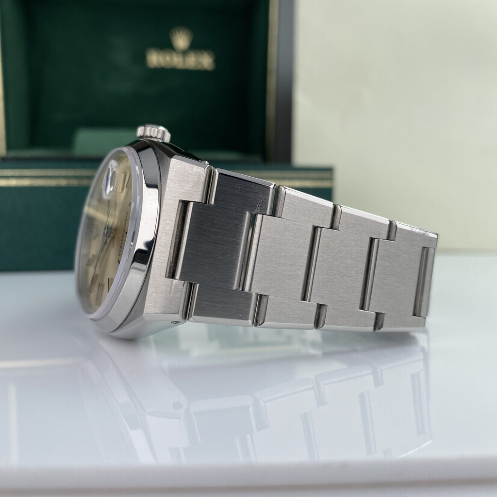 1977 Rolex Datejust Oysterquartz 17000 MK1 Silver dial with Box and Service papers