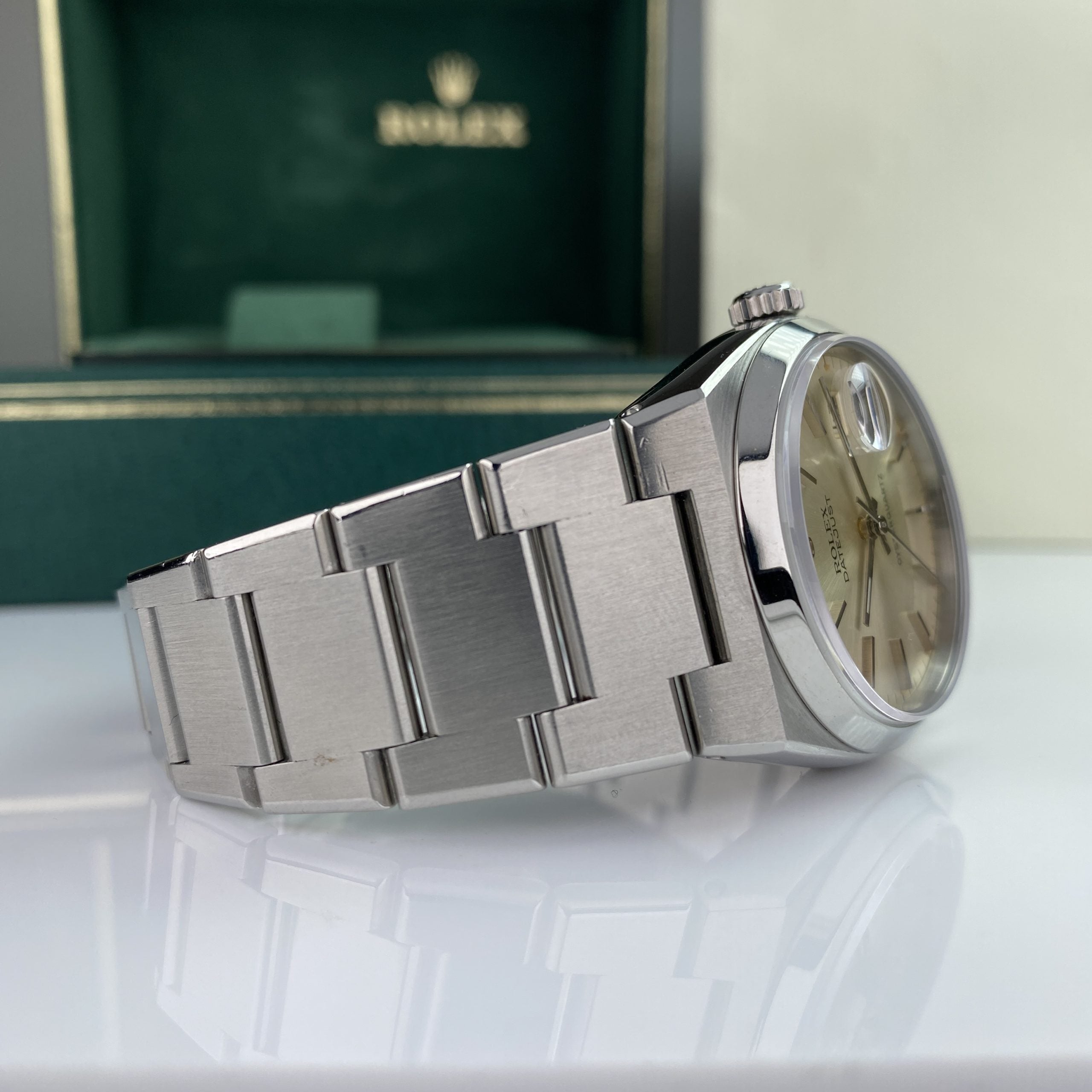 1977 Rolex Datejust Oysterquartz 17000 MK1 Silver dial with Box and Service papers