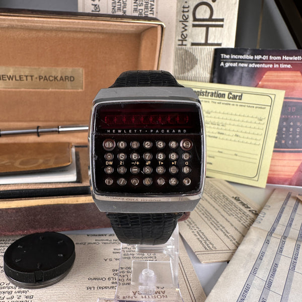 1977 Vintage HP Hewlett-Packard HP-1LED Calculator Watch Complete Set Box and Papers