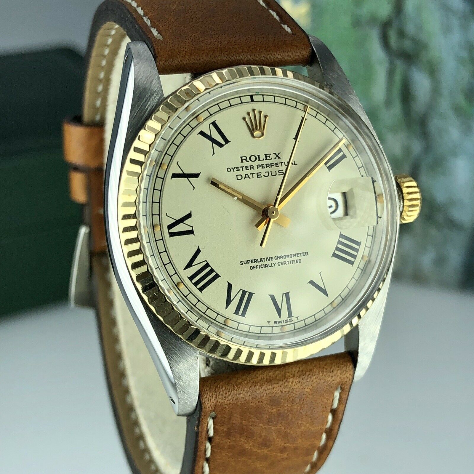 1977 Vintage Rolex 1601 Datejust 2 tone gold & Steel Roman Dial w Rolex Box