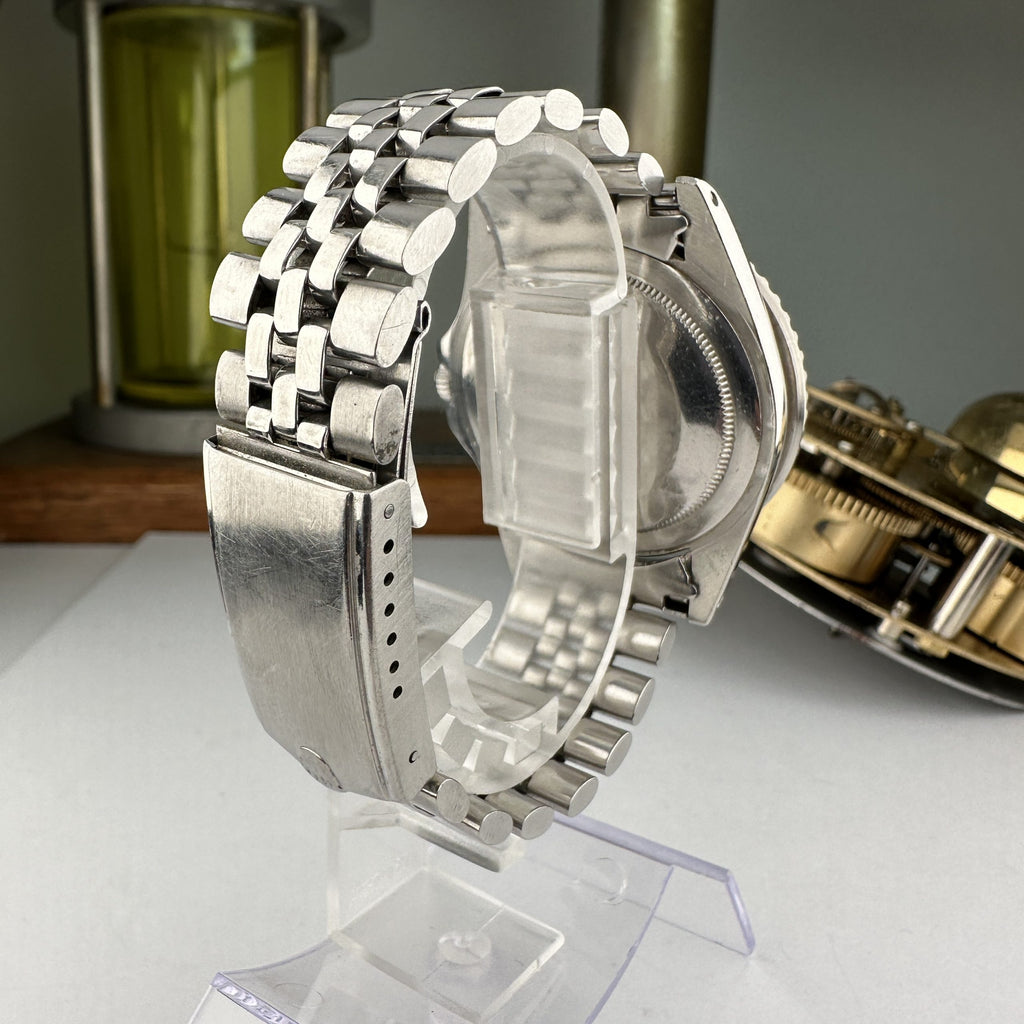 1968 Rolex GMT-Master 1675 Pepsi Original Dial Creamy Patina