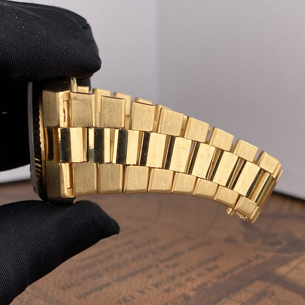 1980 Rolex Day-Date Oysterquartz 19018 Yellow Gold with Wood Dial
