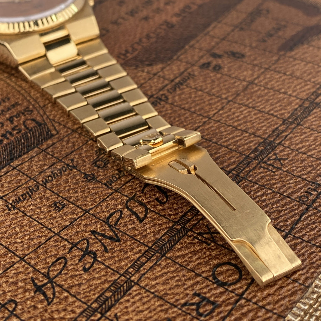 1980 Rolex Day-Date Oysterquartz 19018 Yellow Gold with Wood Dial