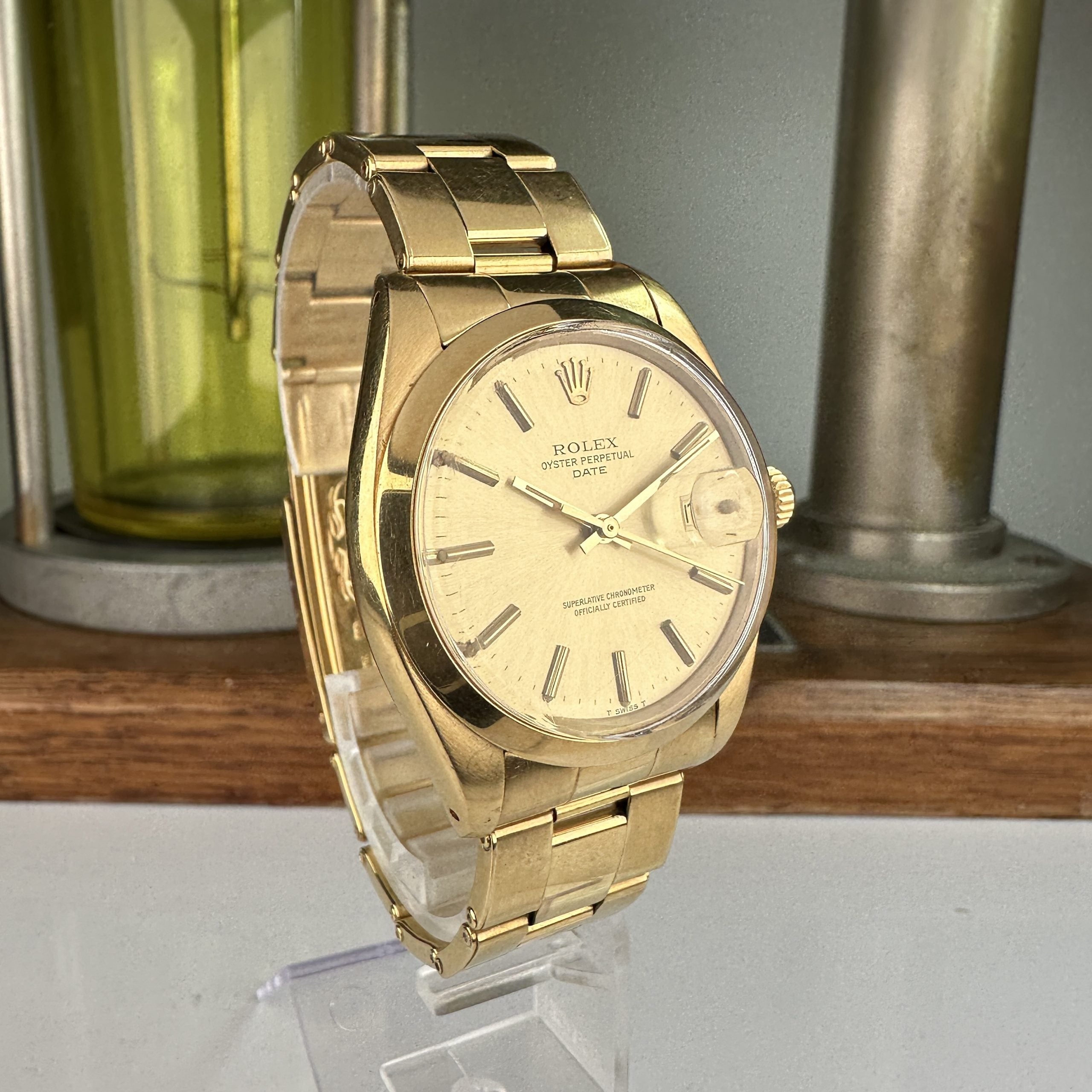 1980 Rolex Oyster Perpetual Date 1500 18k Solid Gold with Original Oyster Bracelet