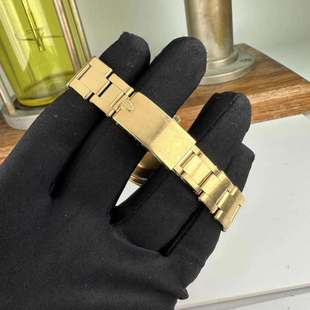 1980 Rolex Oyster Perpetual Date 1500 18k Solid Gold with Original Oyster Bracelet