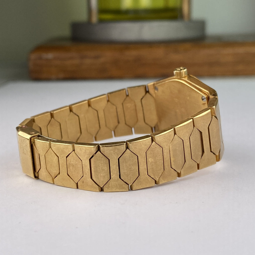 1980’s Vacheron Constantin 222 Ref. 60001 18k Gold Ladies watch.