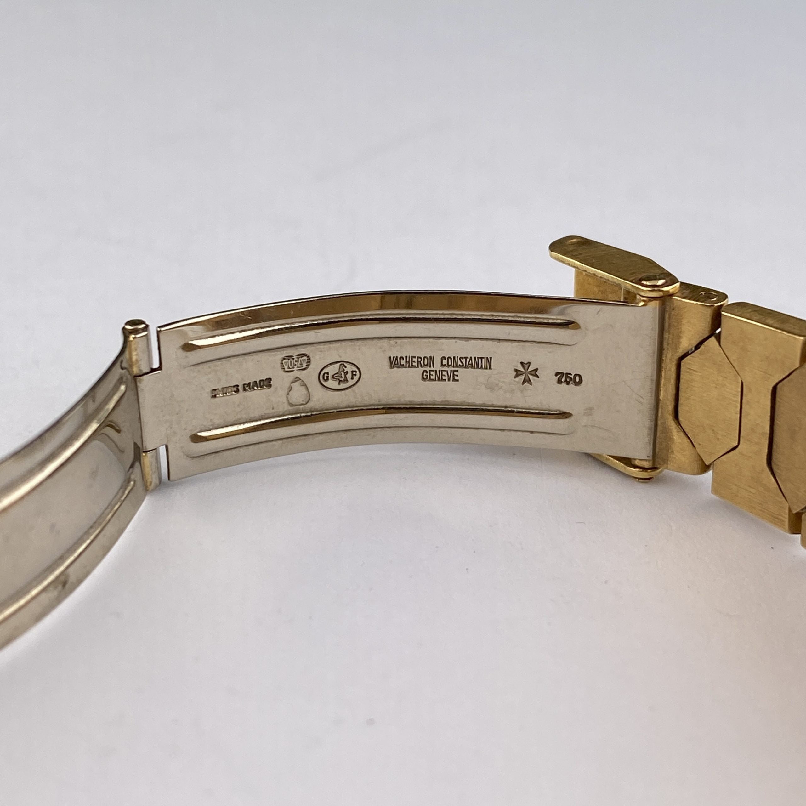 1980’s Vacheron Constantin 222 Ref. 60001 18k Gold Ladies watch.