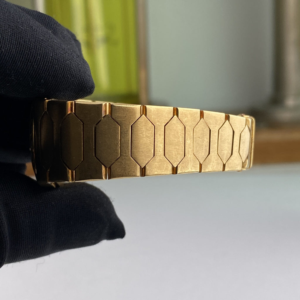 1980’s Vacheron Constantin 222 Ref. 60001 18k Gold Ladies watch.