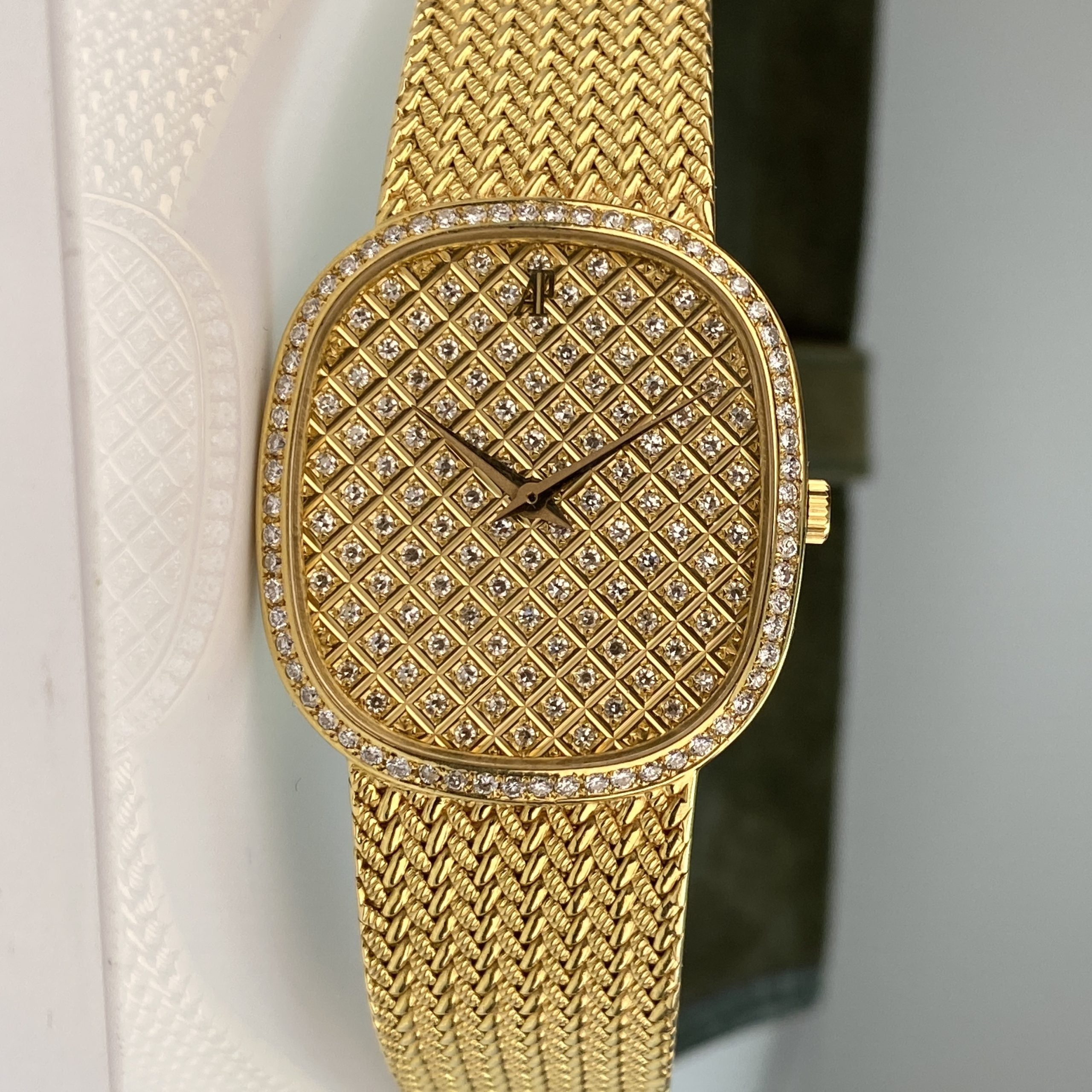 1980’s Unique Rare Audemars Piguet Men’s Classic Dress watch 18k Sold Gold with Factory Diamonds