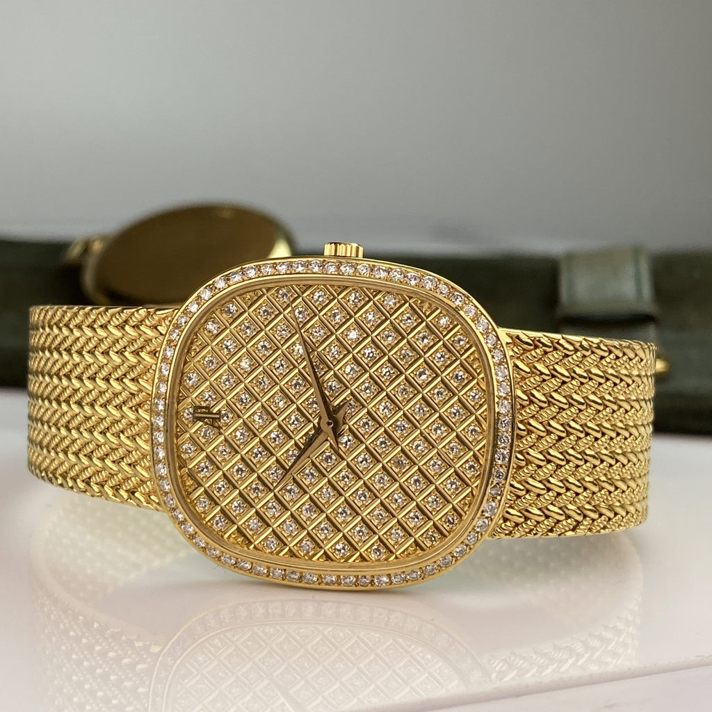 1980’s Unique Rare Audemars Piguet Men’s Classic Dress watch 18k Sold Gold with Factory Diamonds