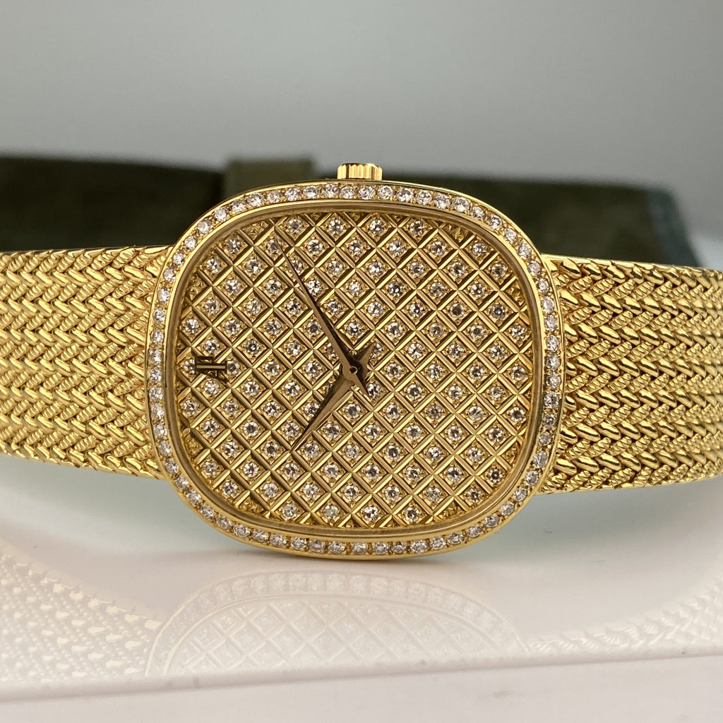 1980’s Unique Rare Audemars Piguet Men’s Classic Dress watch 18k Sold Gold with Factory Diamonds