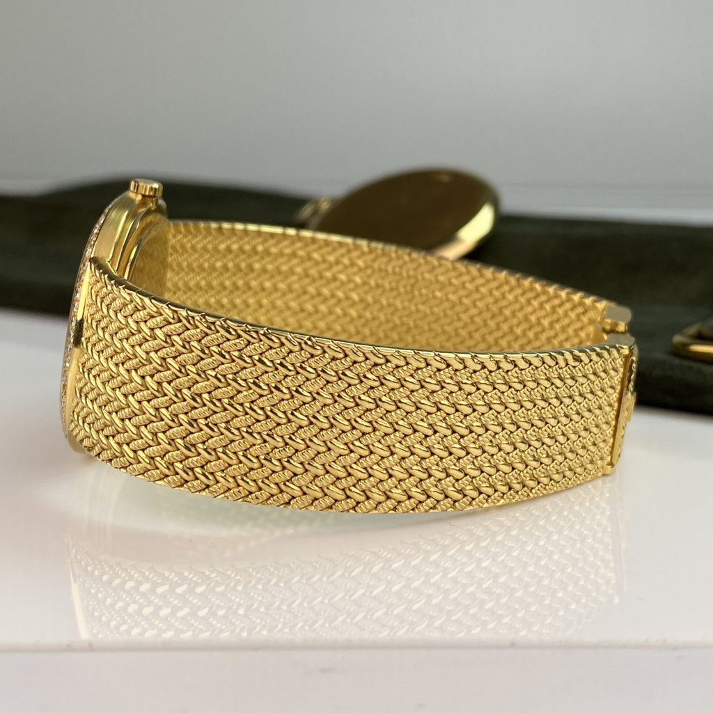1980’s Unique Rare Audemars Piguet Men’s Classic Dress watch 18k Sold Gold with Factory Diamonds