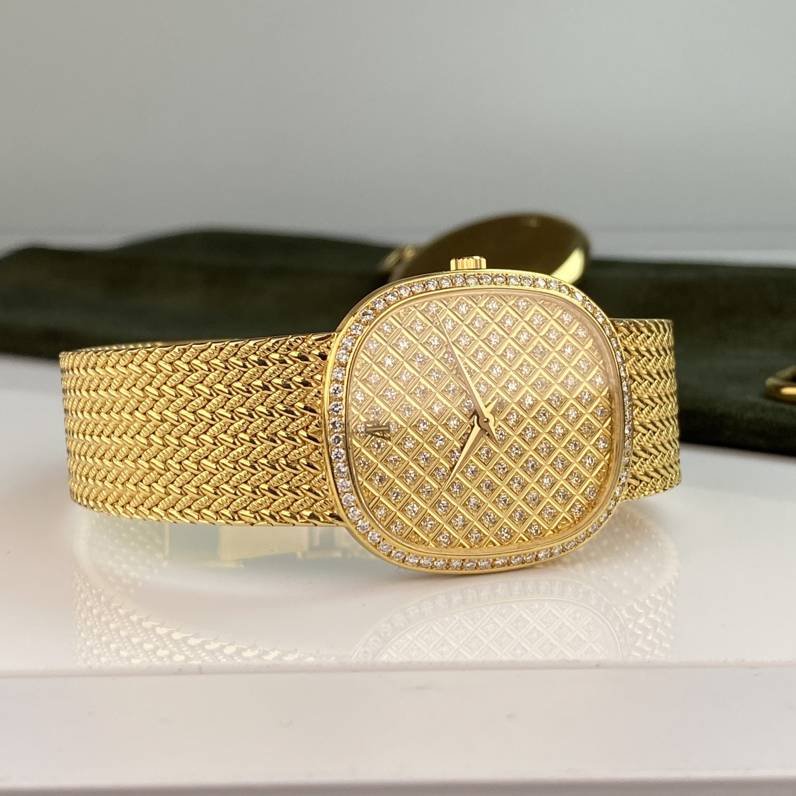 1980’s Unique Rare Audemars Piguet Men’s Classic Dress watch 18k Sold Gold with Factory Diamonds