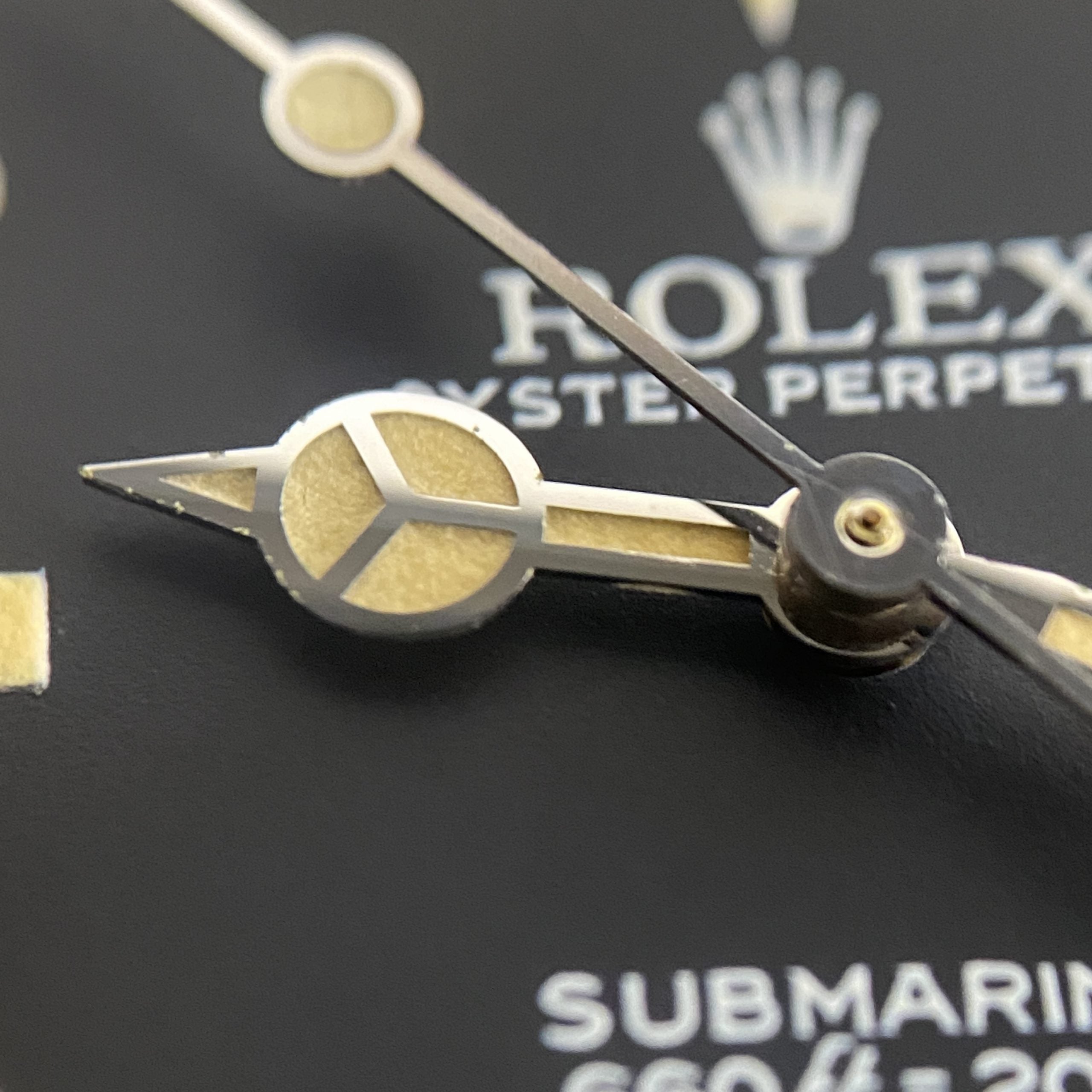 1982 Rolex Submariner 5513 Mk IV Maxi Dial Heavy Patina Unpolished with Box and Original Invoice