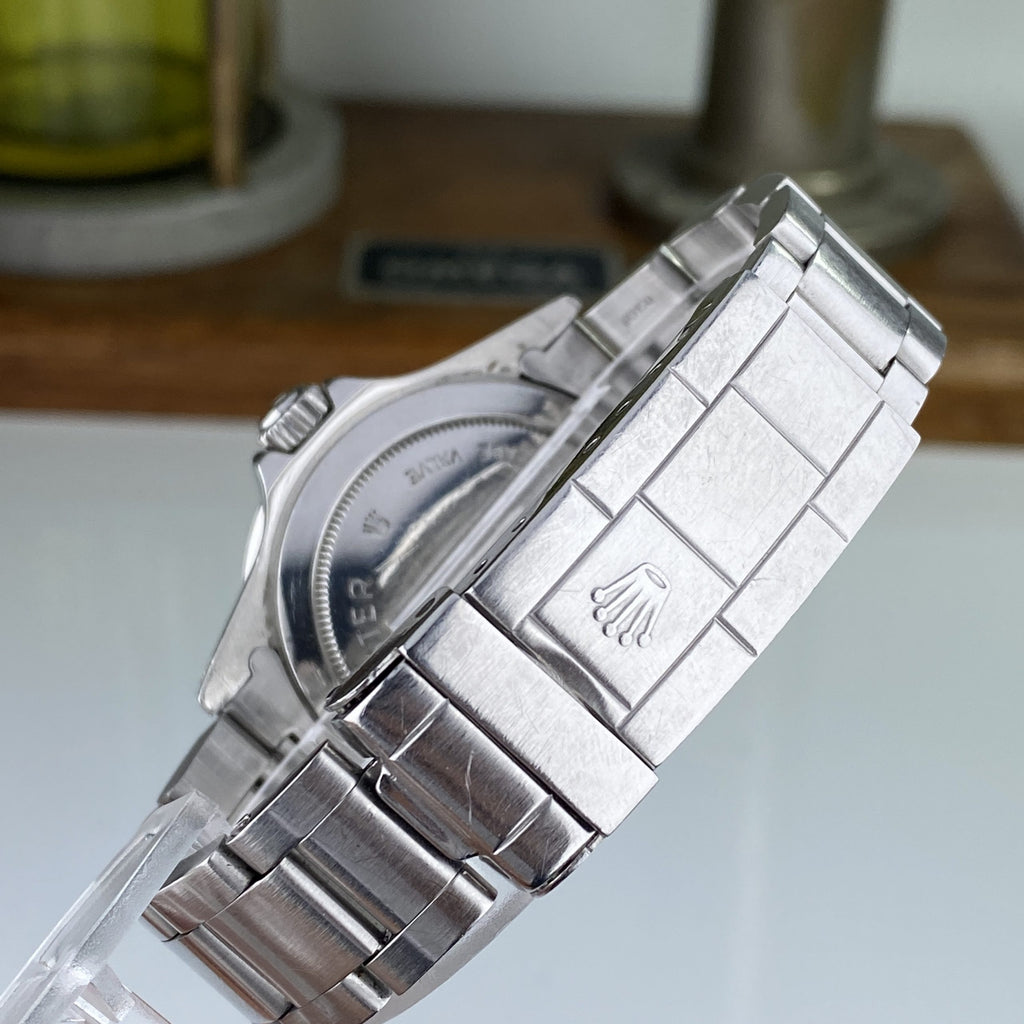 1983 Rolex Sea-Dweller 1665 Light Creamy Patina Dial
