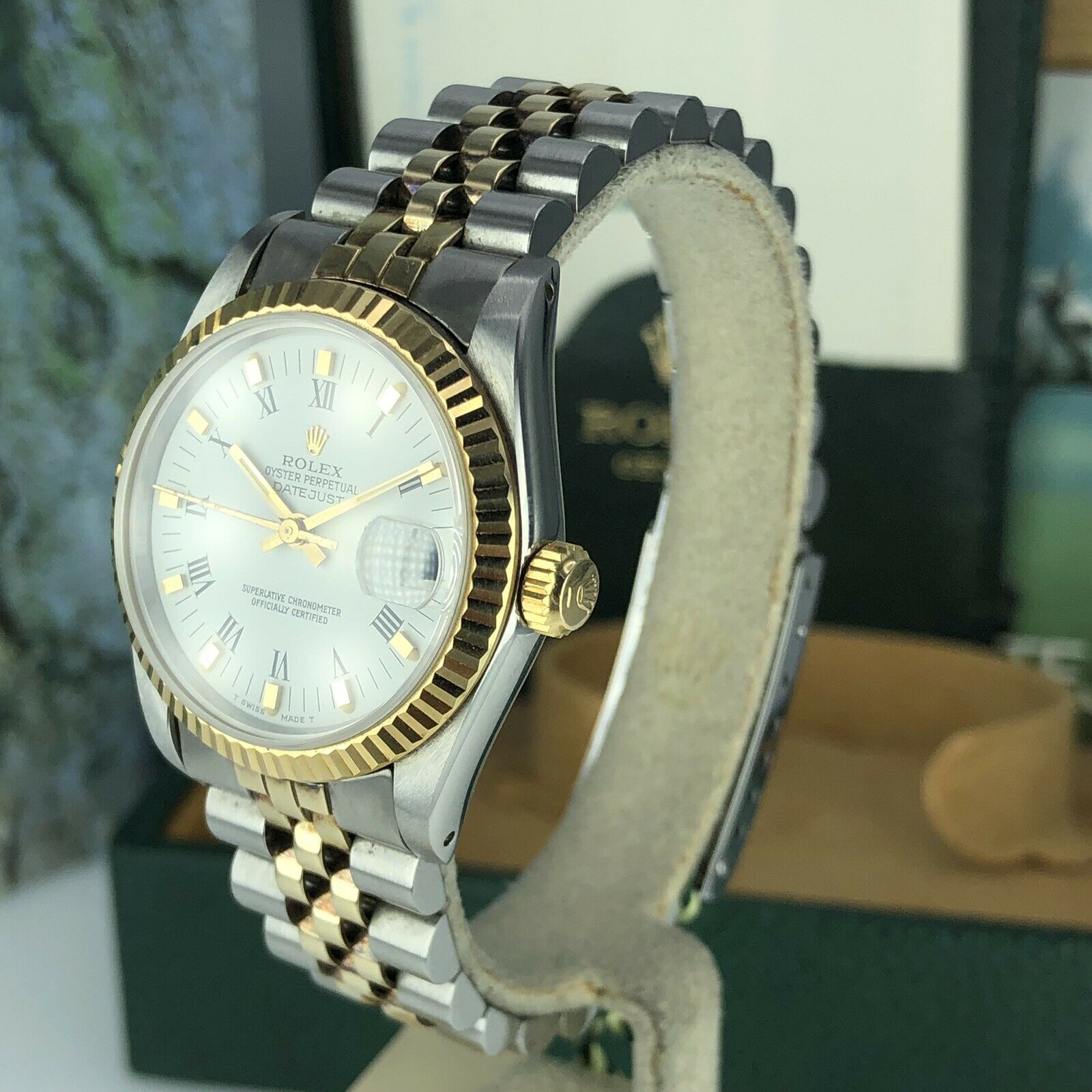 1985 Rolex Datejust 68273 Mid Size Factory Roman Dial 31mm Mint Box & Papers