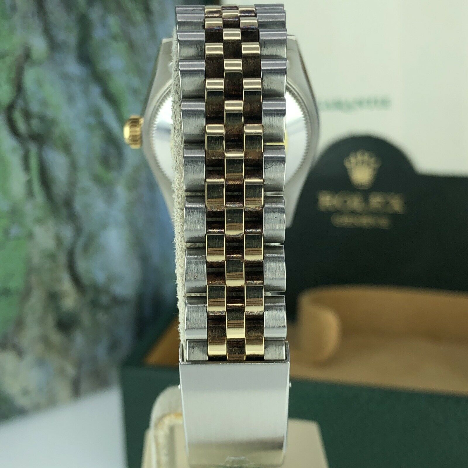 1985 Rolex Datejust 68273 Mid Size Factory Roman Dial 31mm Mint Box & Papers