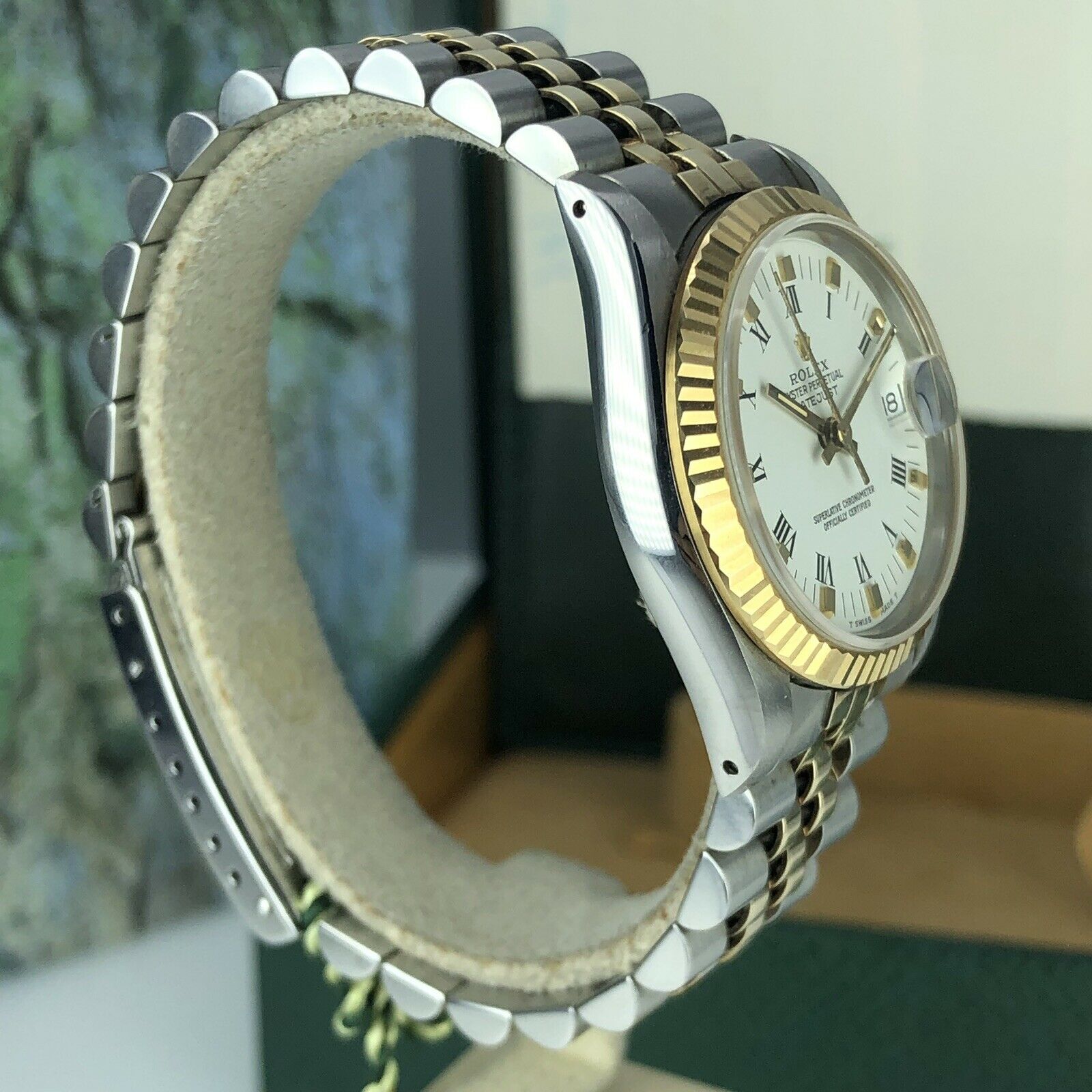 1985 Rolex Datejust 68273 Mid Size Factory Roman Dial 31mm Mint Box & Papers