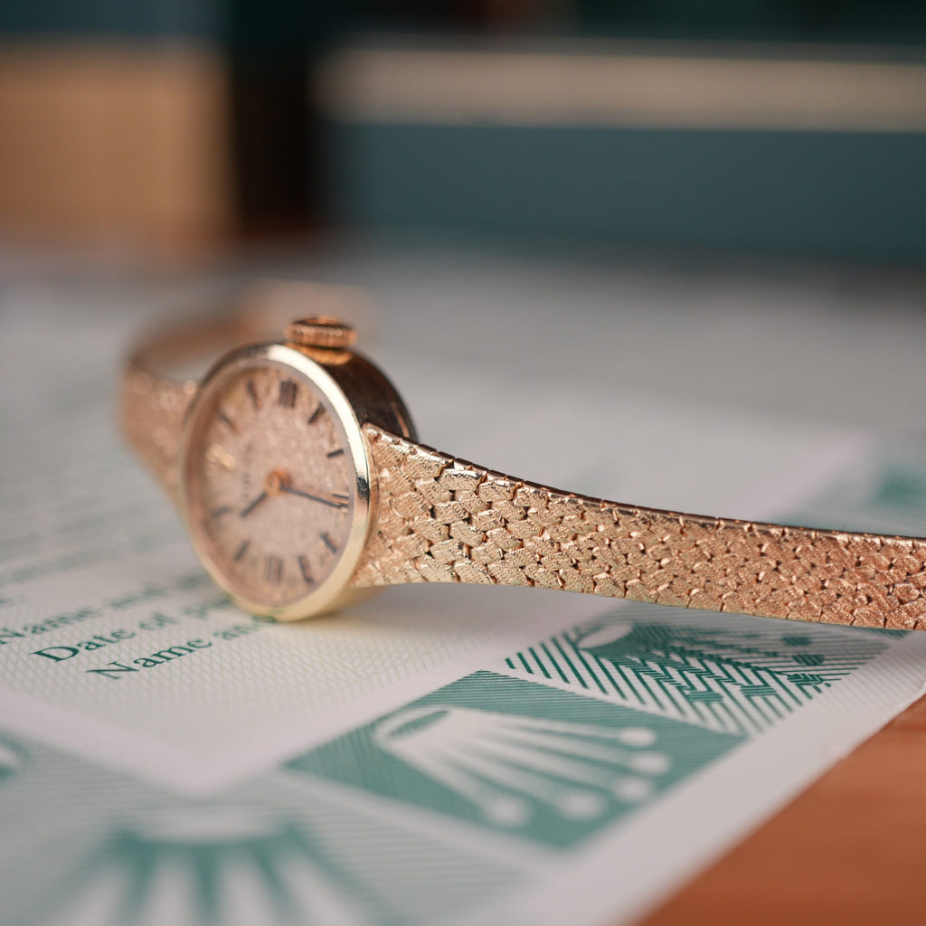 1990 Rolex 8269 Ladies 14K Solid Gold Full Set Box and Papers