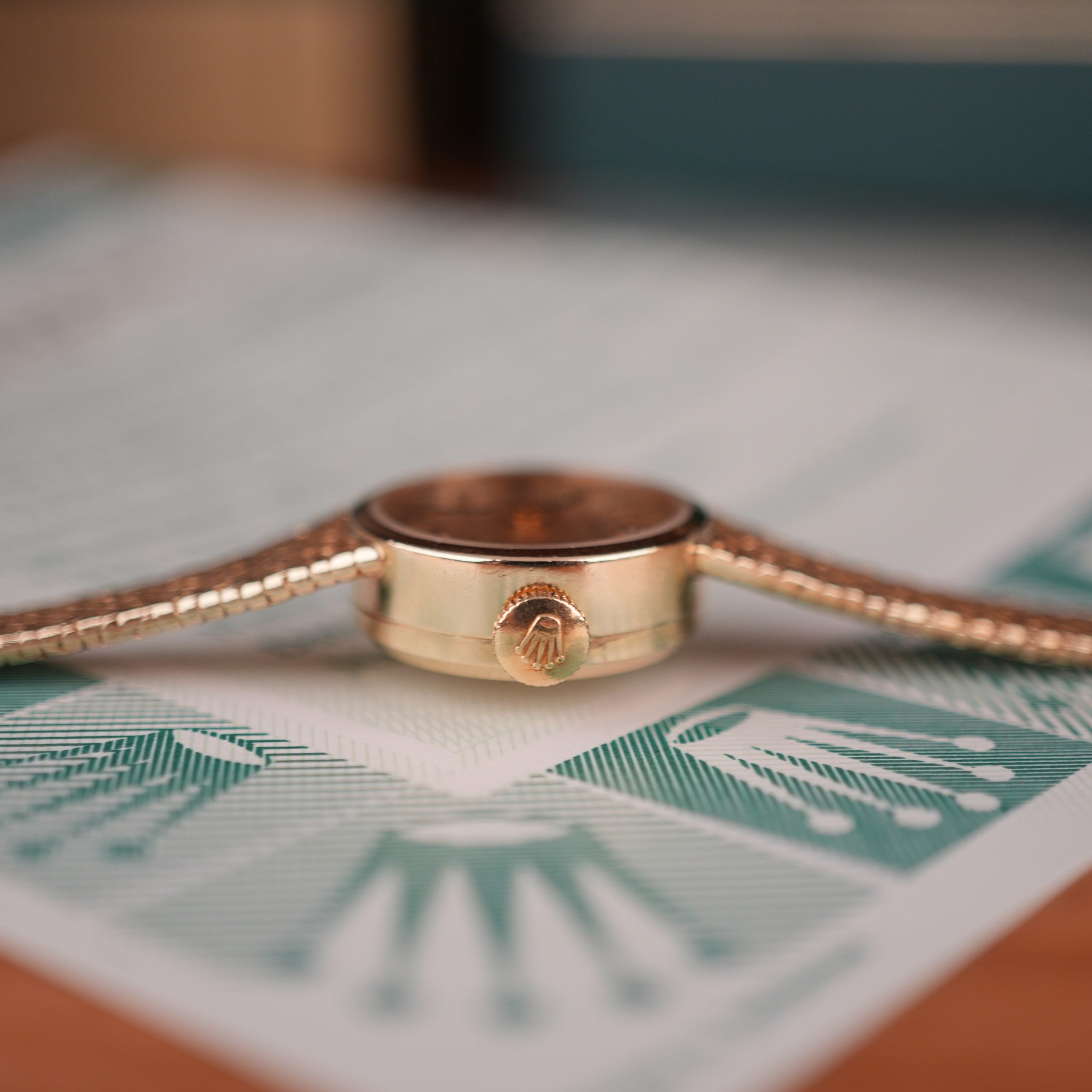 1990 Rolex 8269 Ladies 14K Solid Gold Full Set Box and Papers