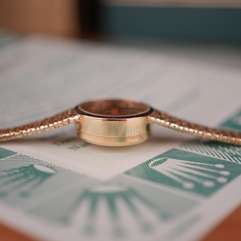 1990 Rolex 8269 Ladies 14K Solid Gold Full Set Box and Papers