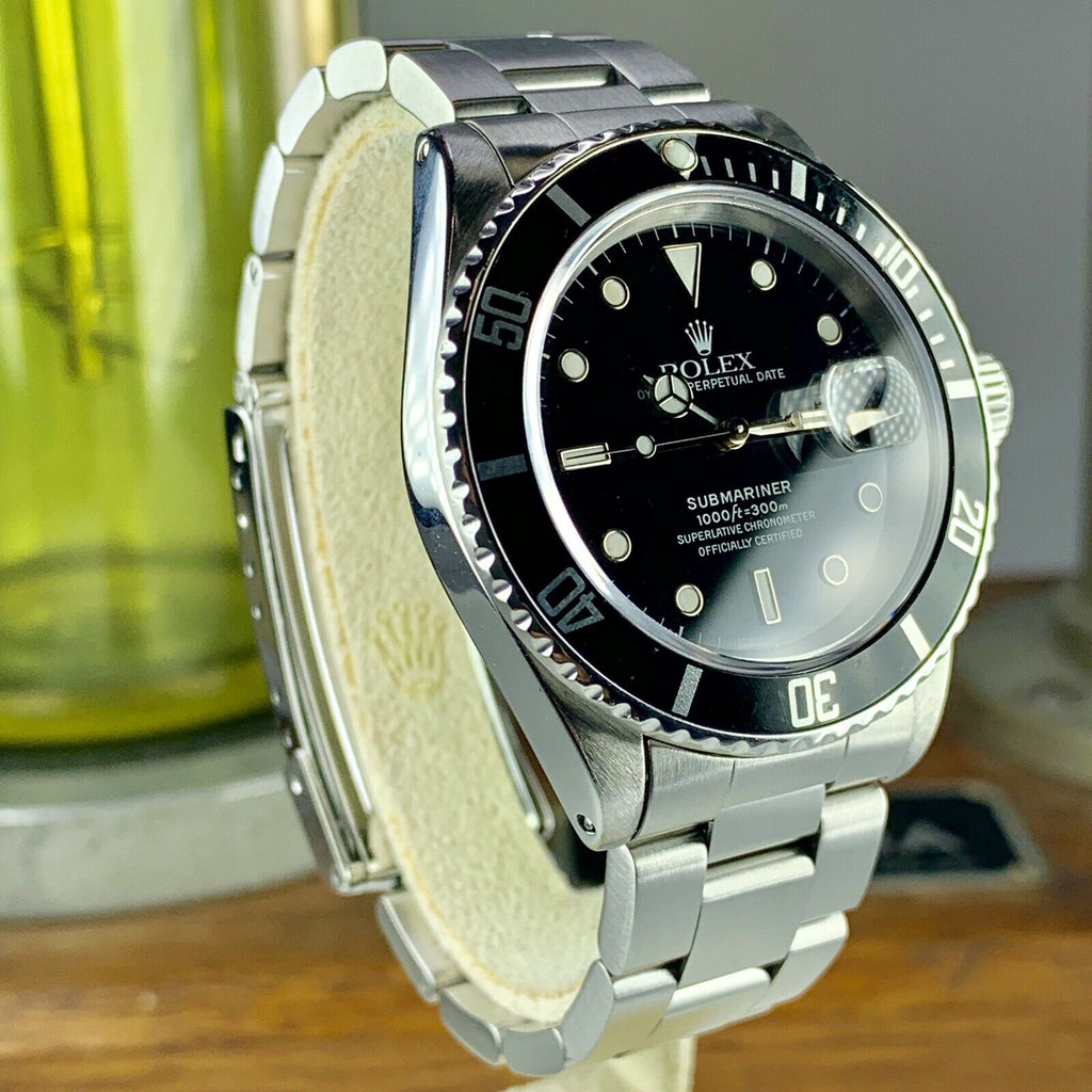 1990 Vintage Rolex 16610 Submariner Date Unpolished with box