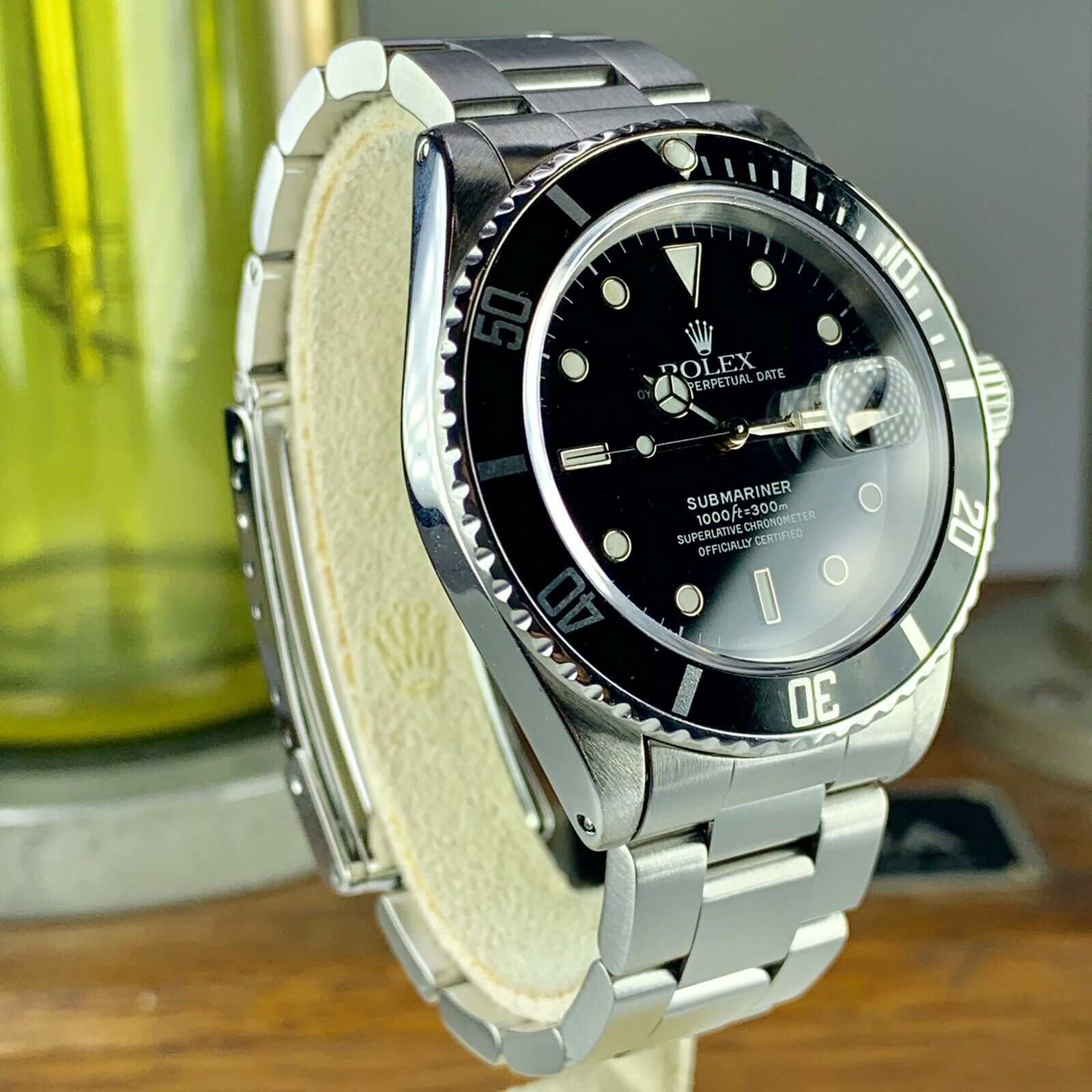 1990 Vintage Rolex 16610 Submariner Date Unpolished with box