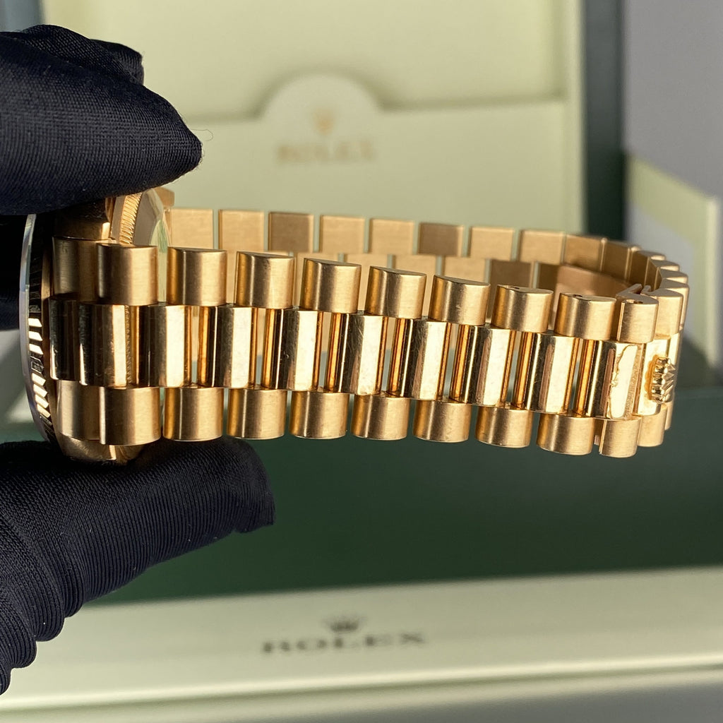 1995 Rolex Day-Date 18208 Unpolished President Yellow Gold Roman Dial and Spanish Day
