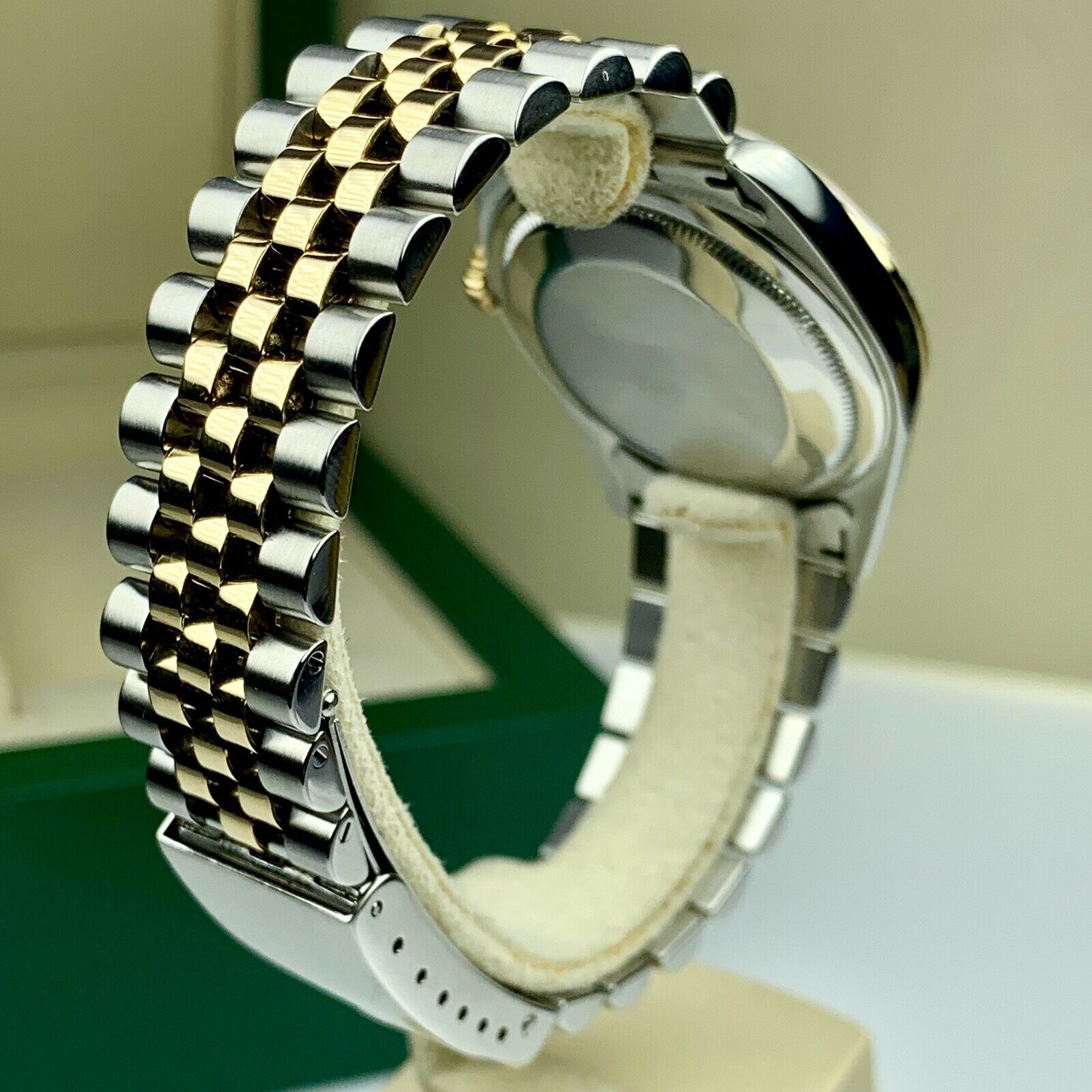 1996 Rolex Datejust 16233 Factory Roman Dial 36mm Mint Condition With Box