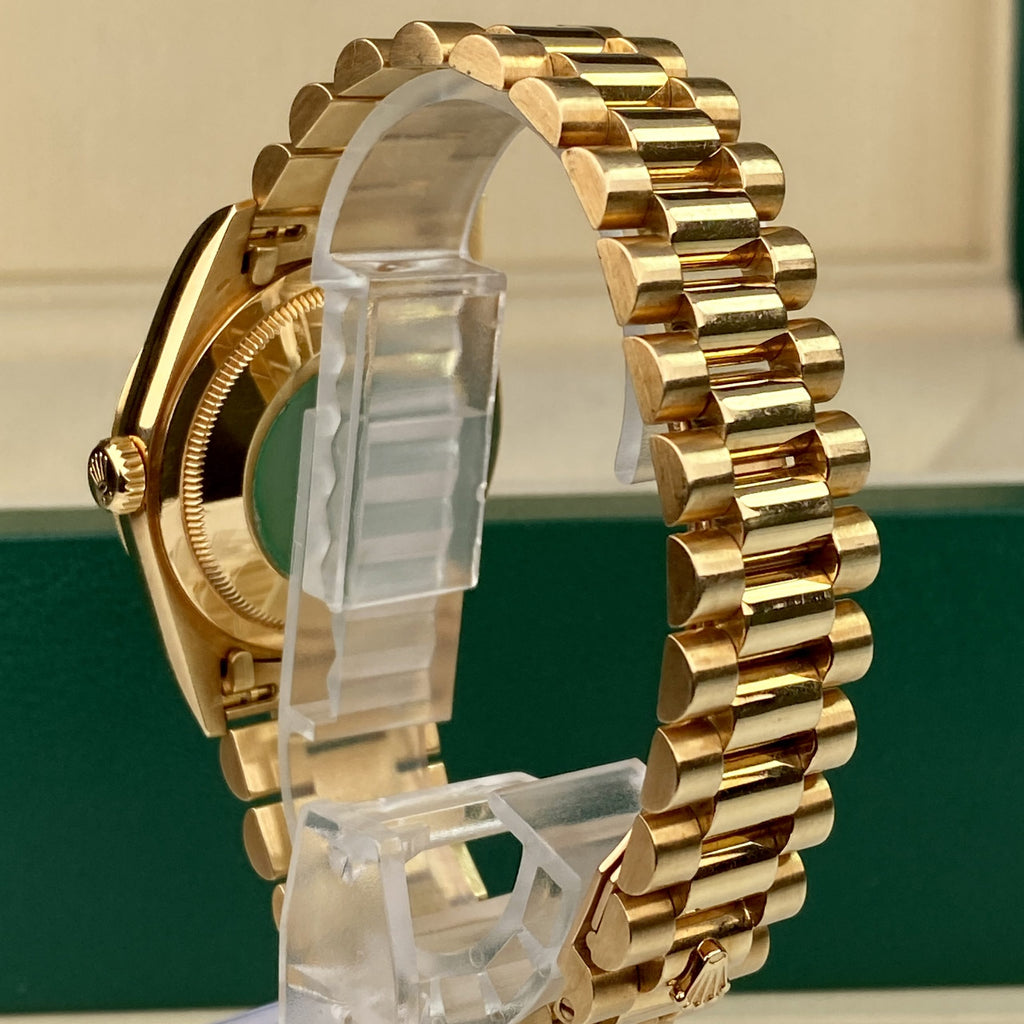 1996 Rolex Day-Date 18338 President Unpolished Yellow Gold with Factory MOP Diamonds Dial & Factory Diamonds Lugs