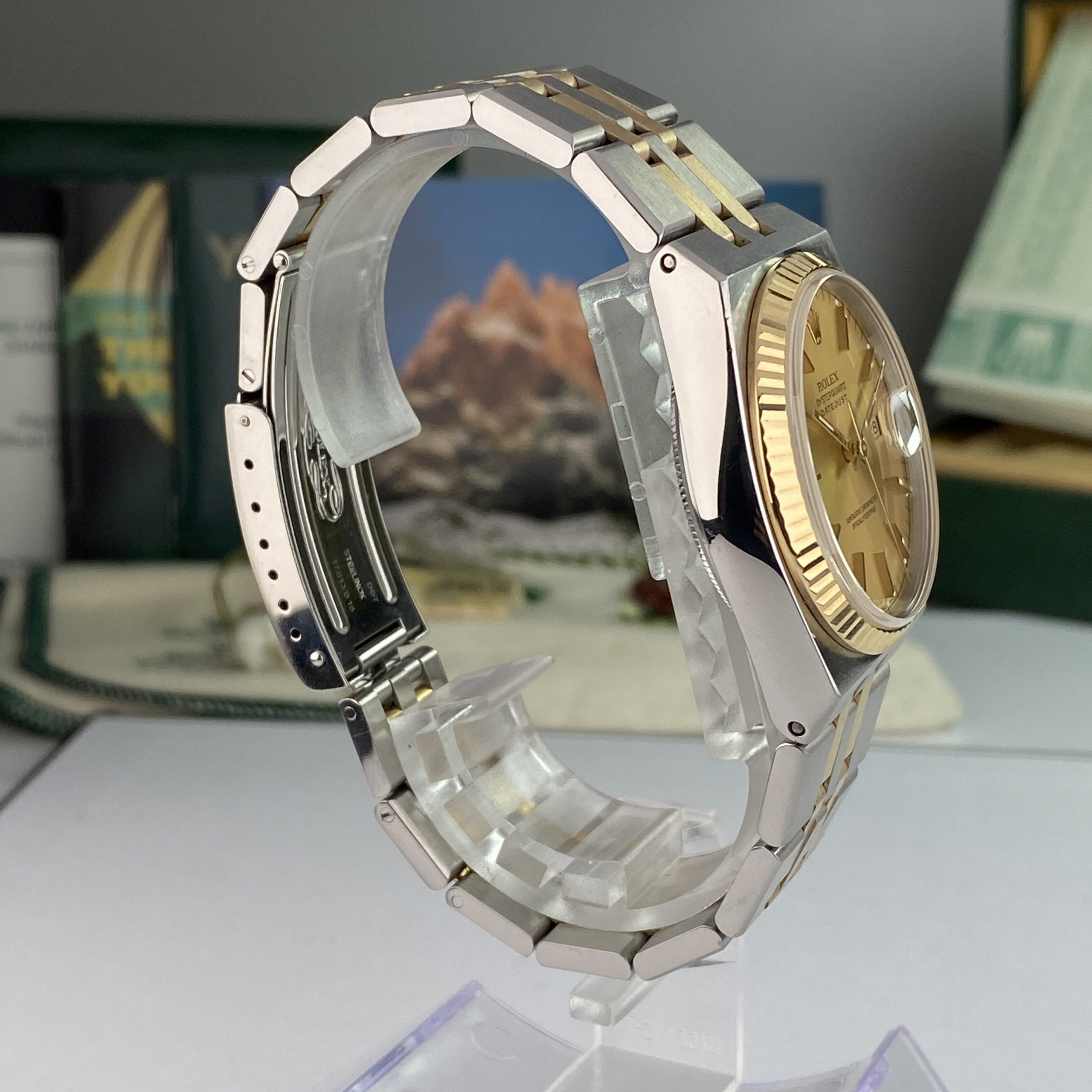 2000 Rolex Datejust Oysterquartz 17013 Unpolished Box and papers