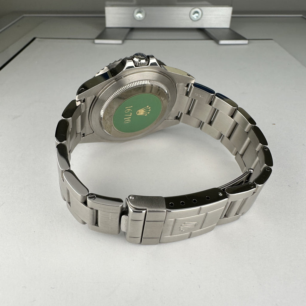 2001 Rolex GMT-Master II 16710 Unpolished Red & Red Pepsi in Mint condition