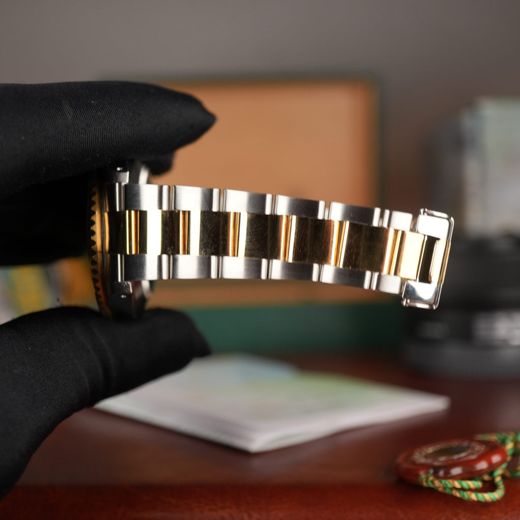 2003 Rolex Submariner 16613 Unpolished Gold and Steel Black Dial Box & Papers complete set